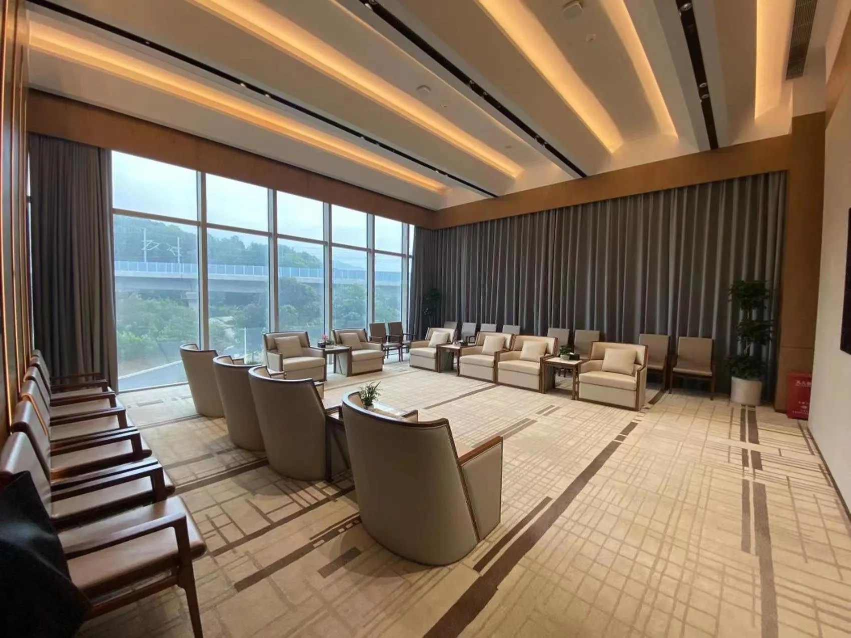 Meeting/conference room in EVEN Hotels Shenzhen Guangming Cloud Park by IHG
