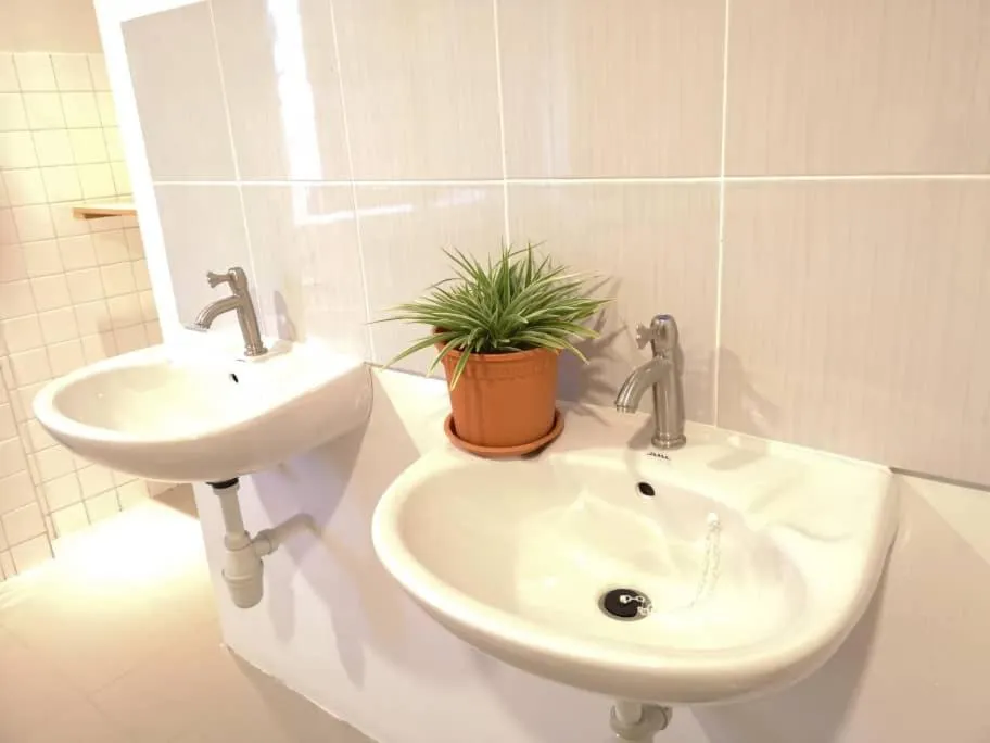 Sunset Homestay - Backpacker Hostel Self Checkin