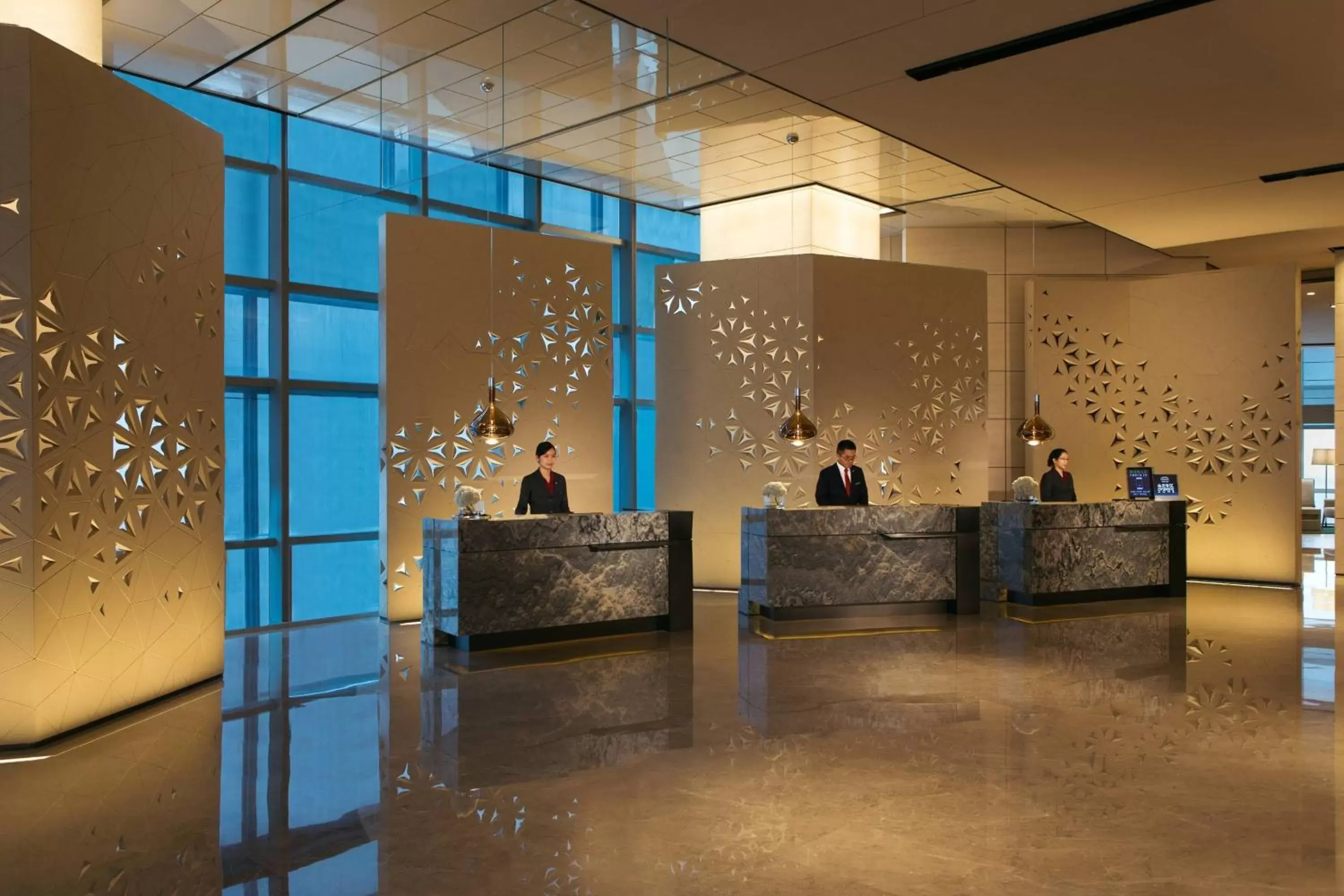 Lobby or reception in Shenzhen Marriott Hotel Nanshan