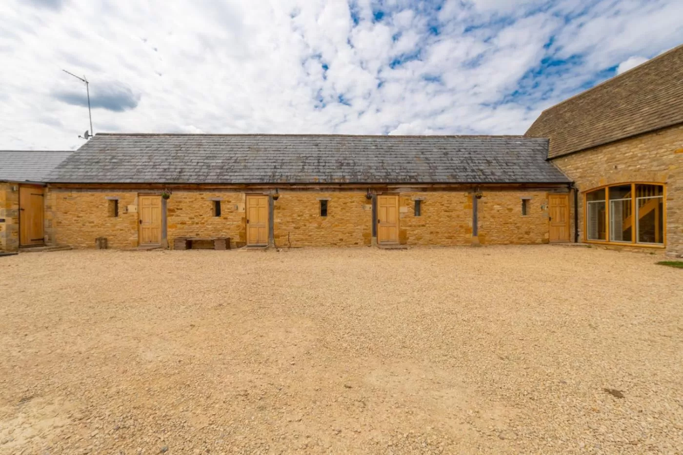Inner courtyard view in Mill Cottage - Ash Farm Cotswolds