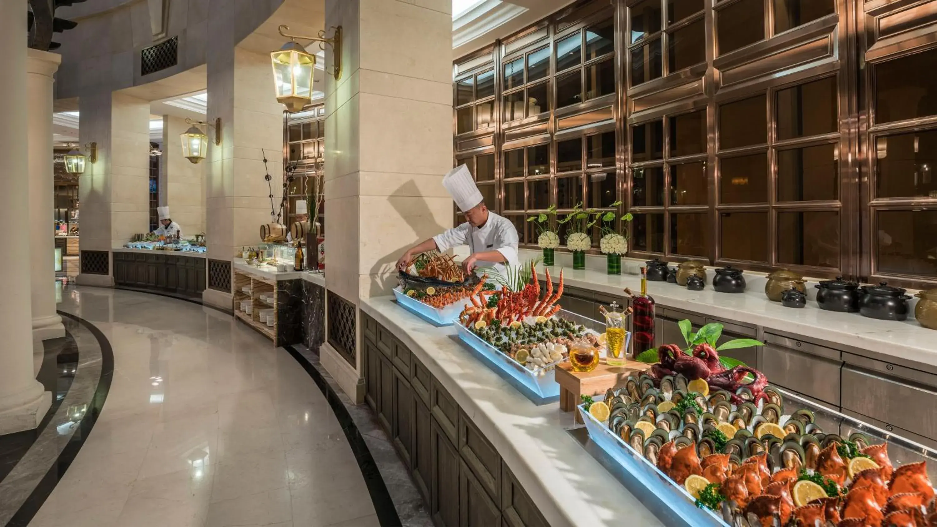 Restaurant/places to eat in InterContinental Wuhan, an IHG Hotel
