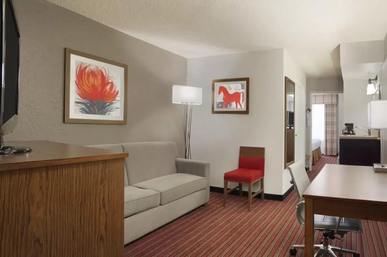 Living room, Seating Area in Country Inn & Suites by Radisson, DFW Airport South, TX