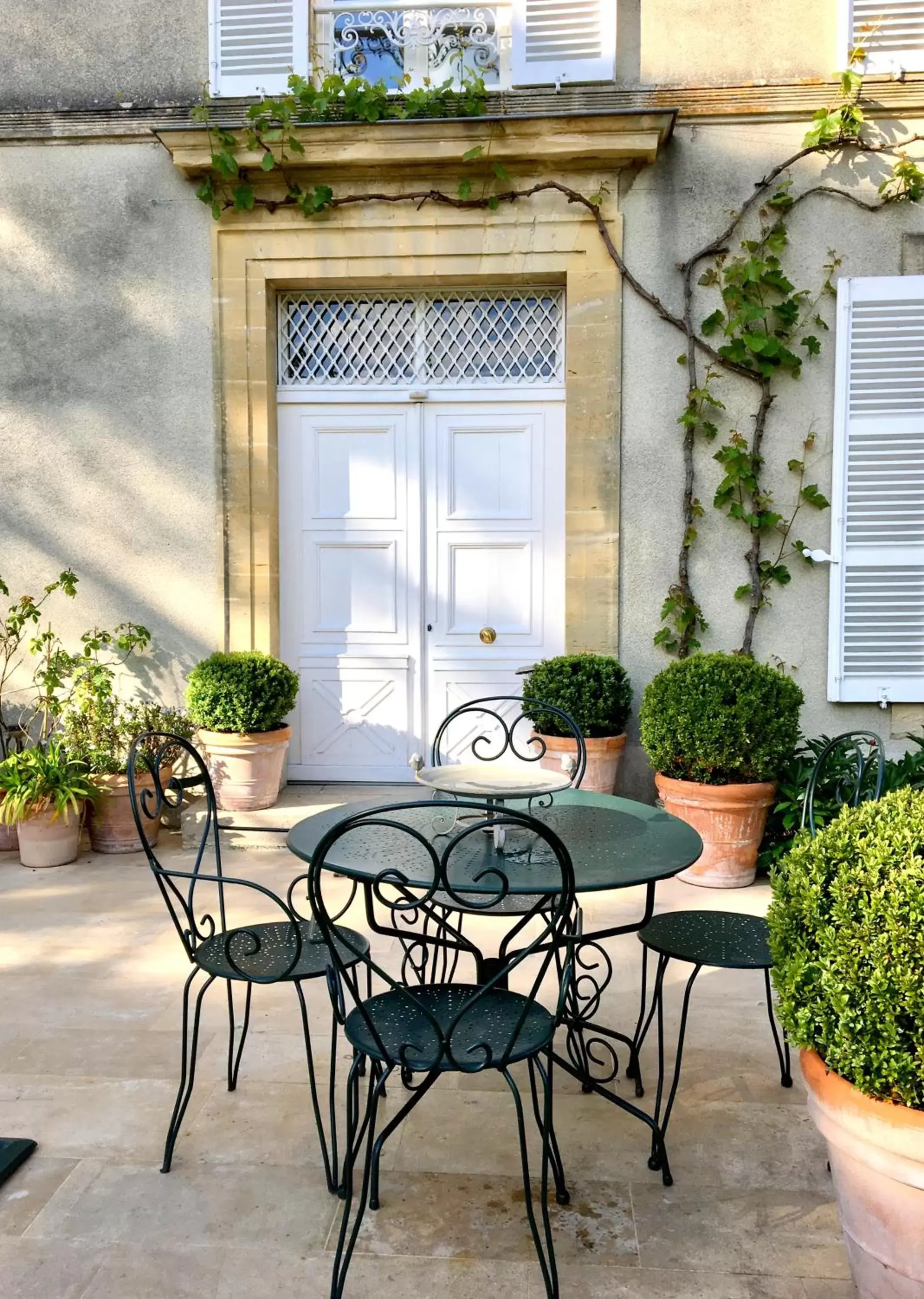 Facade/entrance, Patio/Outdoor Area in Clos de Bellefontaine B&B