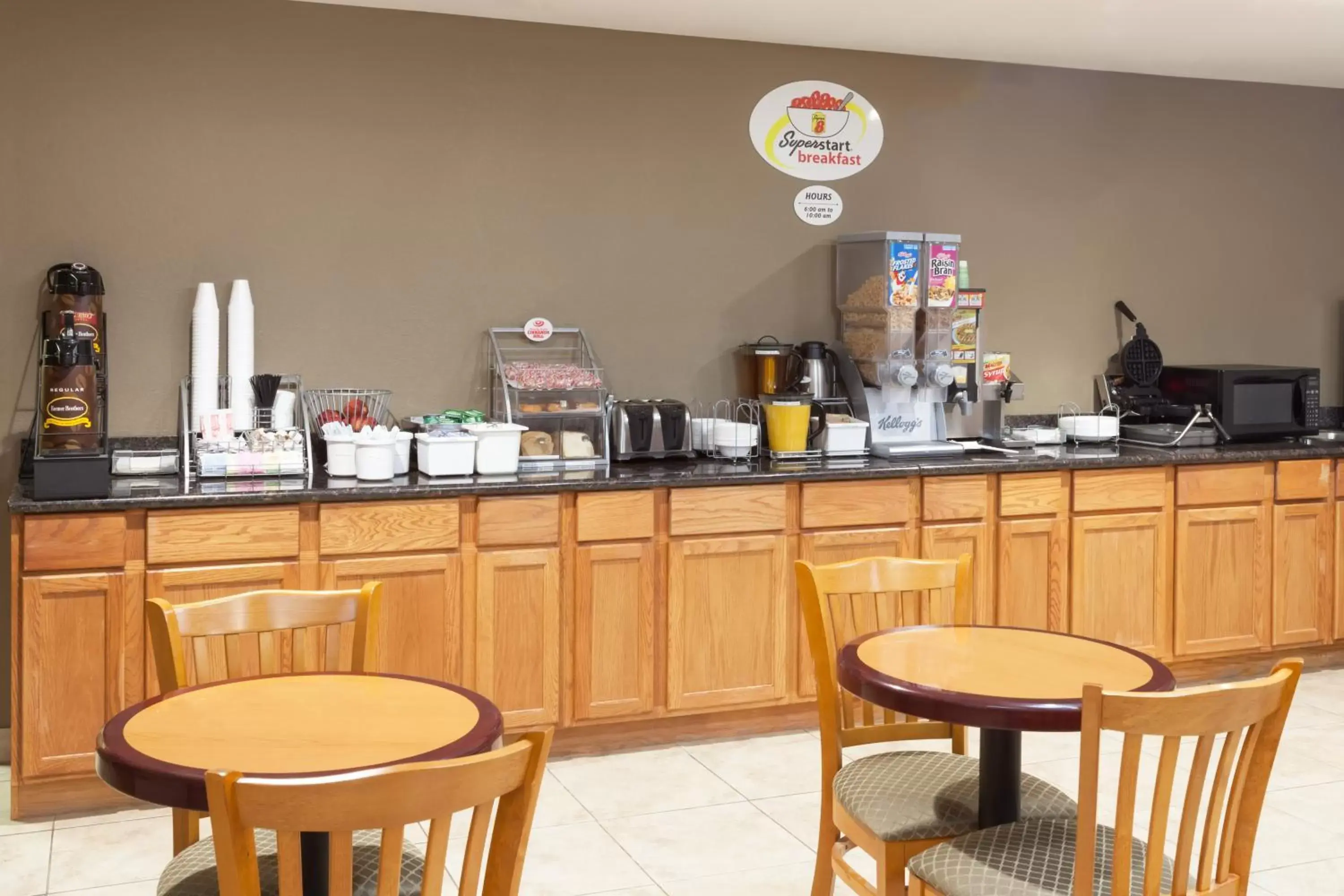 Food and drinks, Restaurant/Places to Eat in Econo Lodge