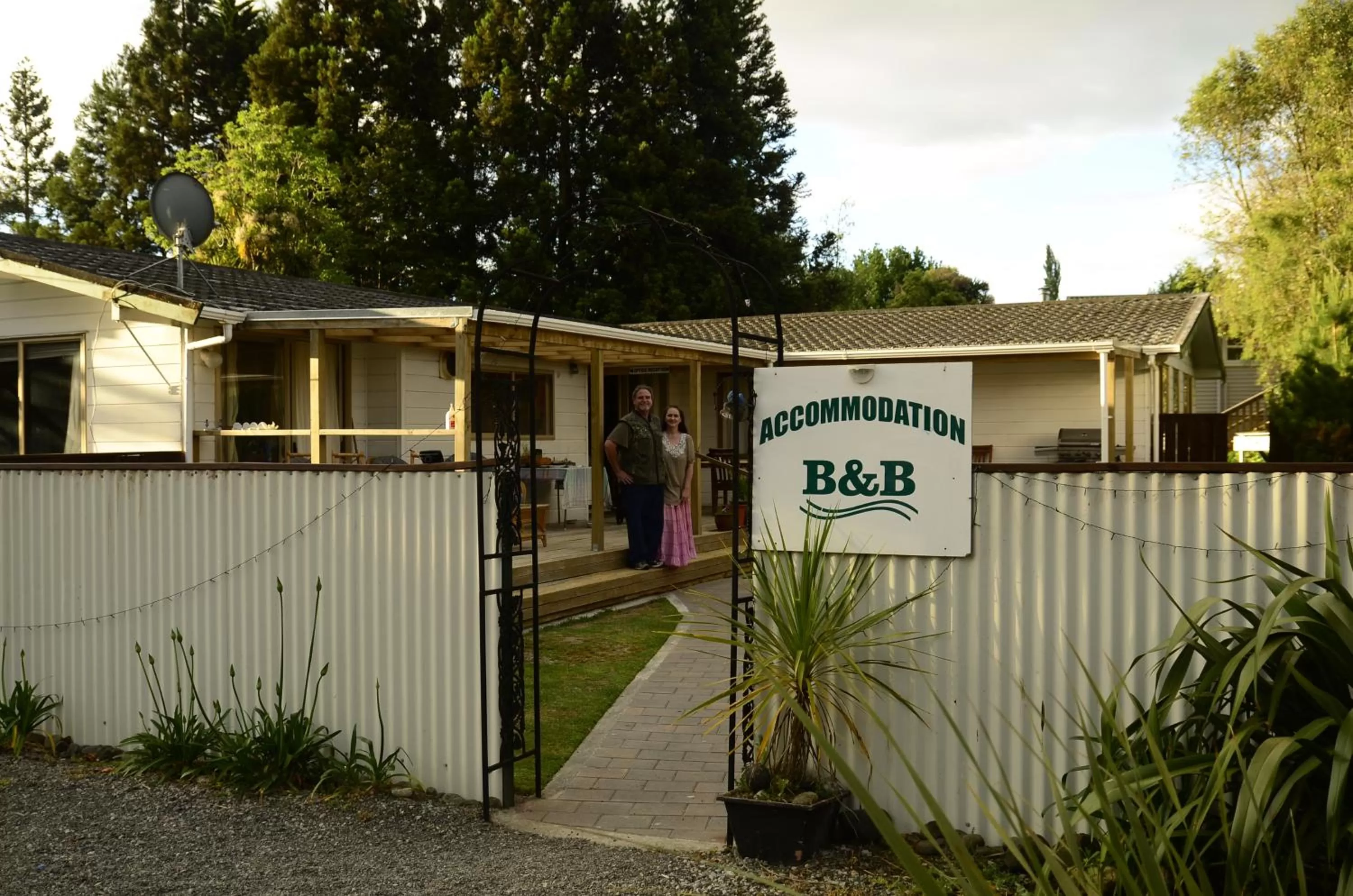 Facade/entrance in Tony's Lodge