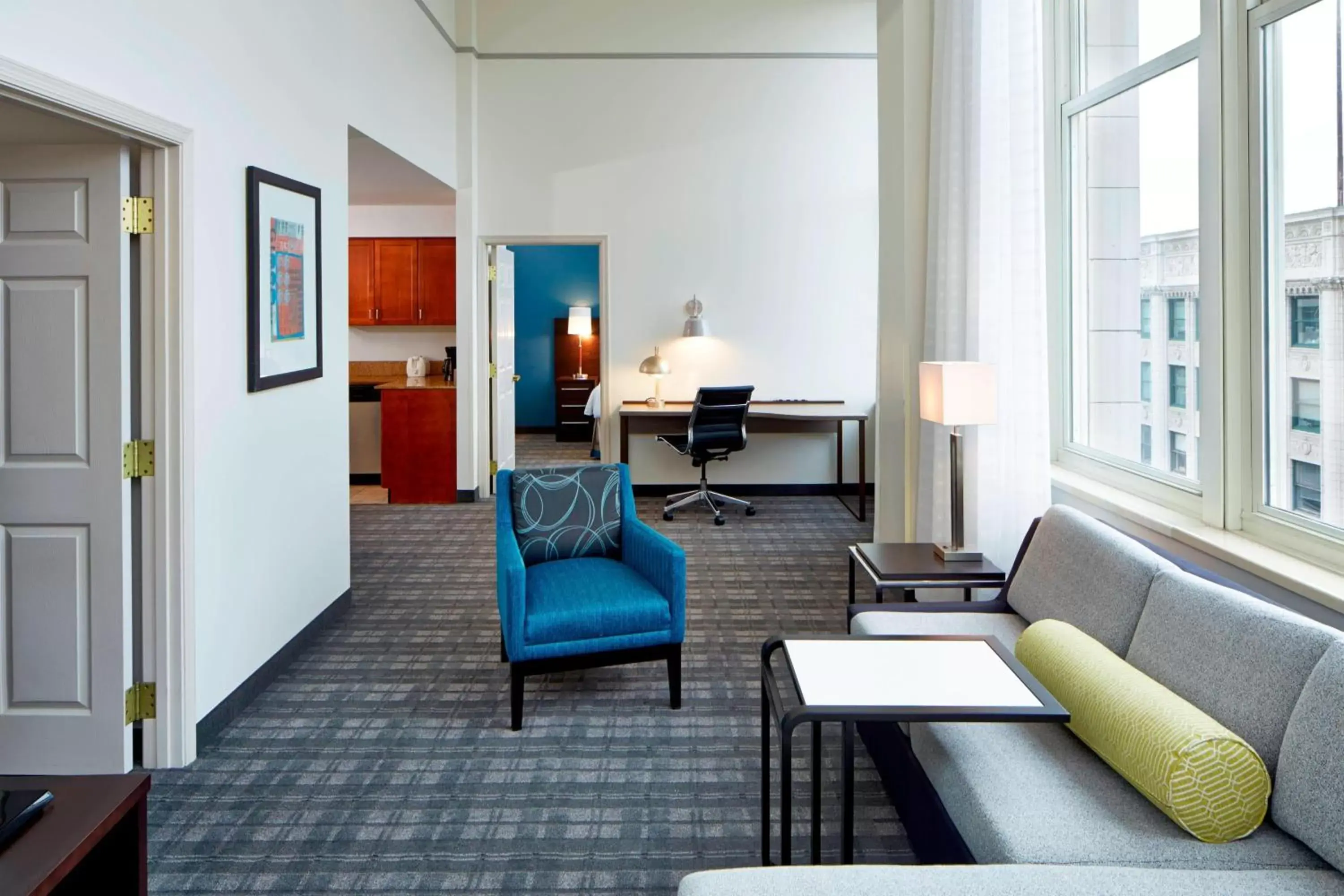 Living room, Seating Area in Residence Inn Milwaukee Downtown