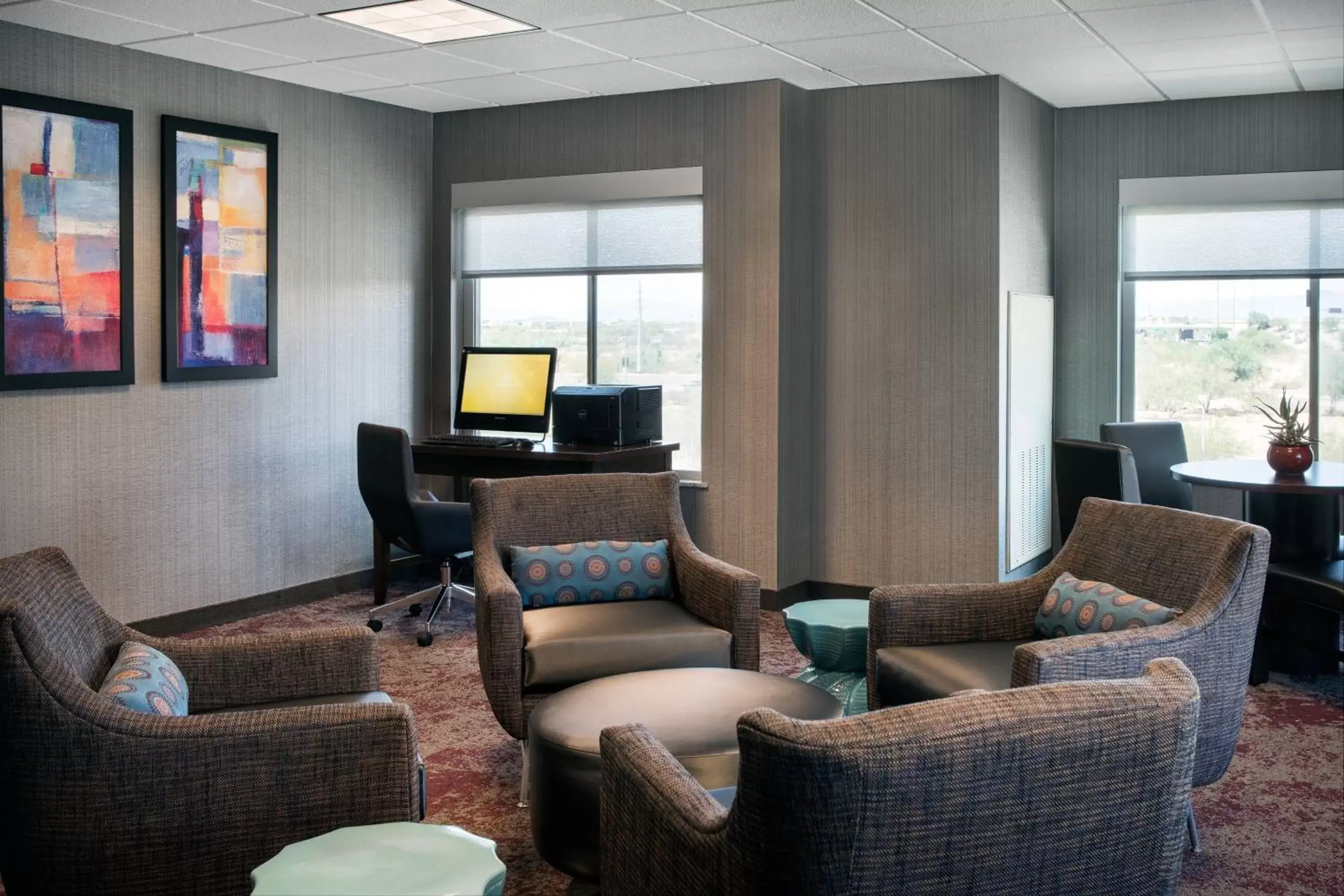 Business facilities, Seating Area in Residence Inn Phoenix Desert View at Mayo Clinic