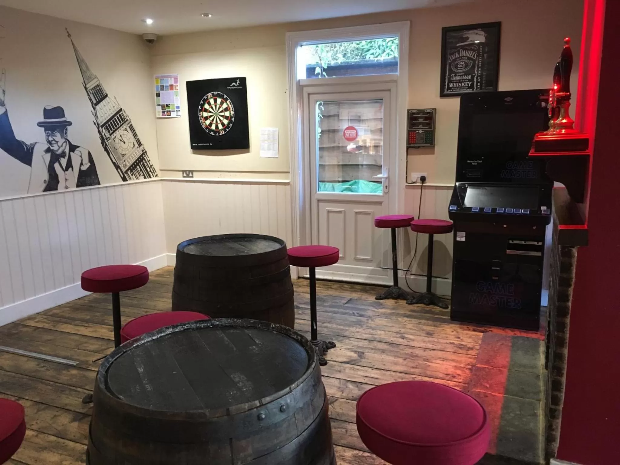 The White Hart pub and rooms