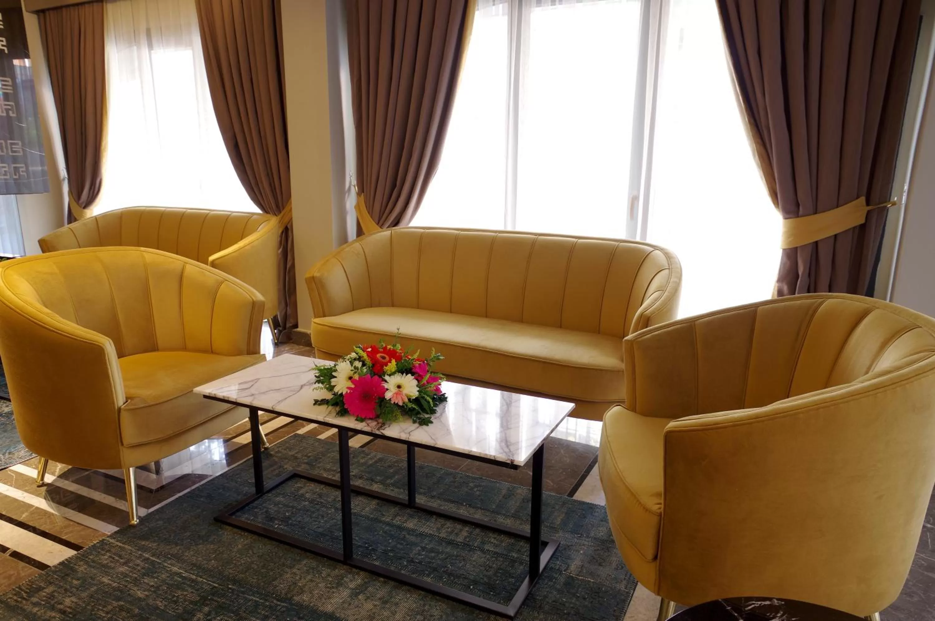 Lobby or reception in Peyk Hotel Oldcity