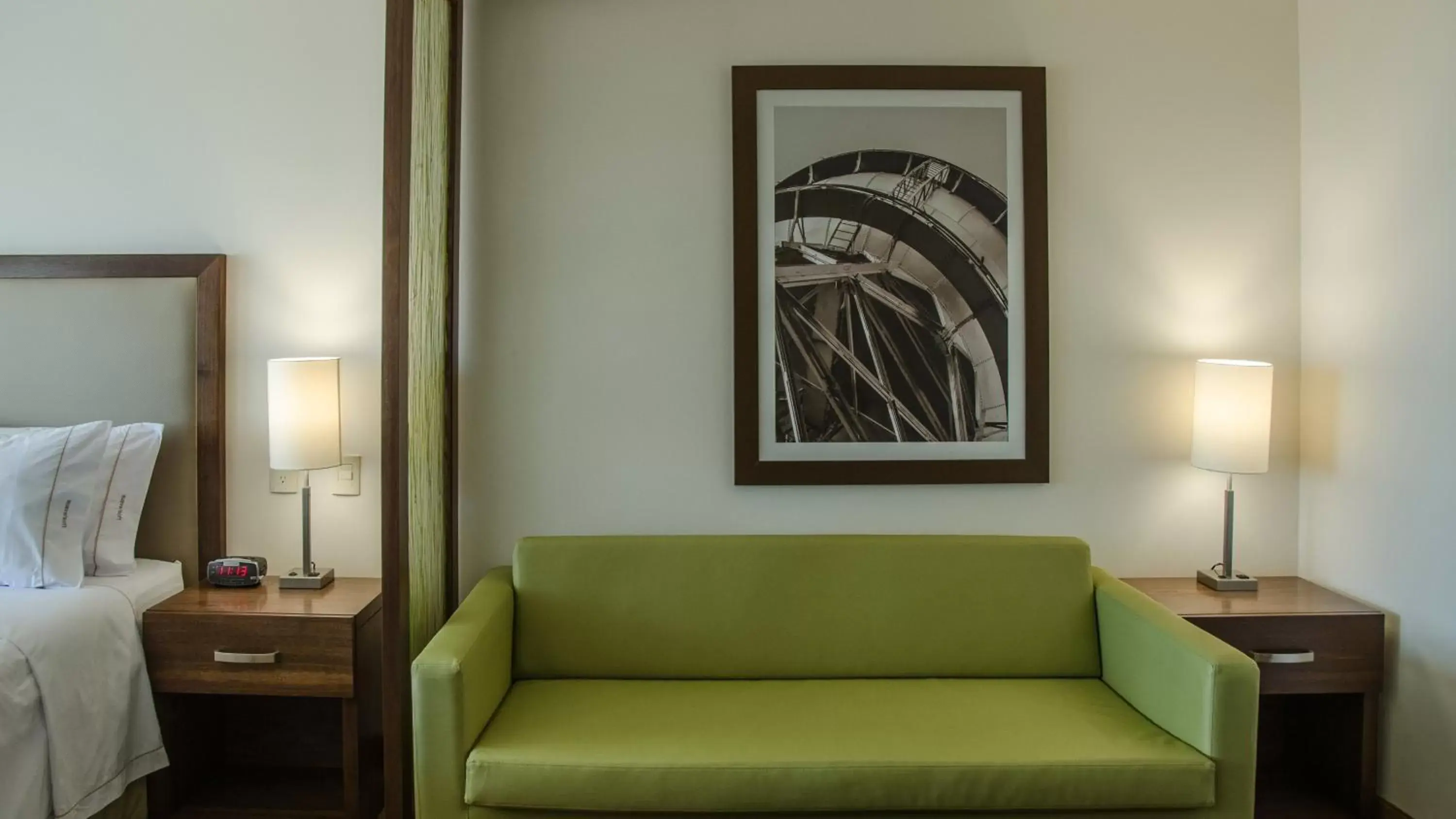 Photo of the whole room, Seating Area in Holiday Inn Express and Suites Celaya, an IHG Hotel