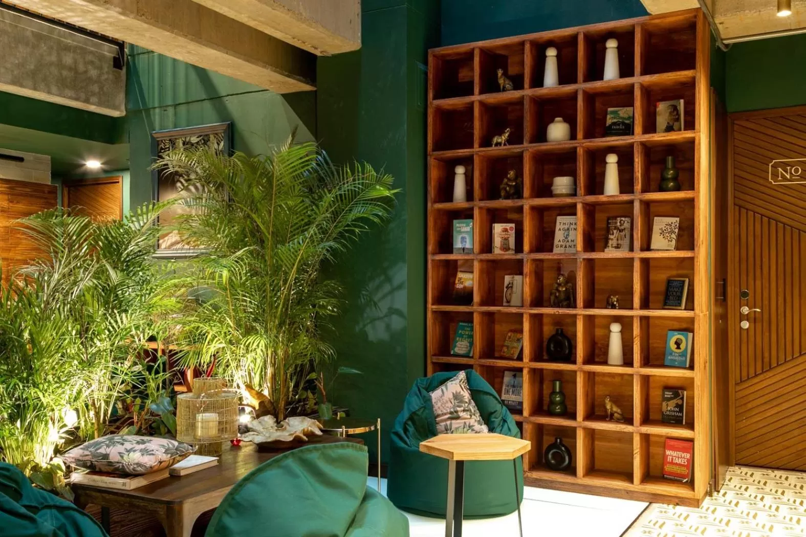 Library in Celestino Boutique Hotel
