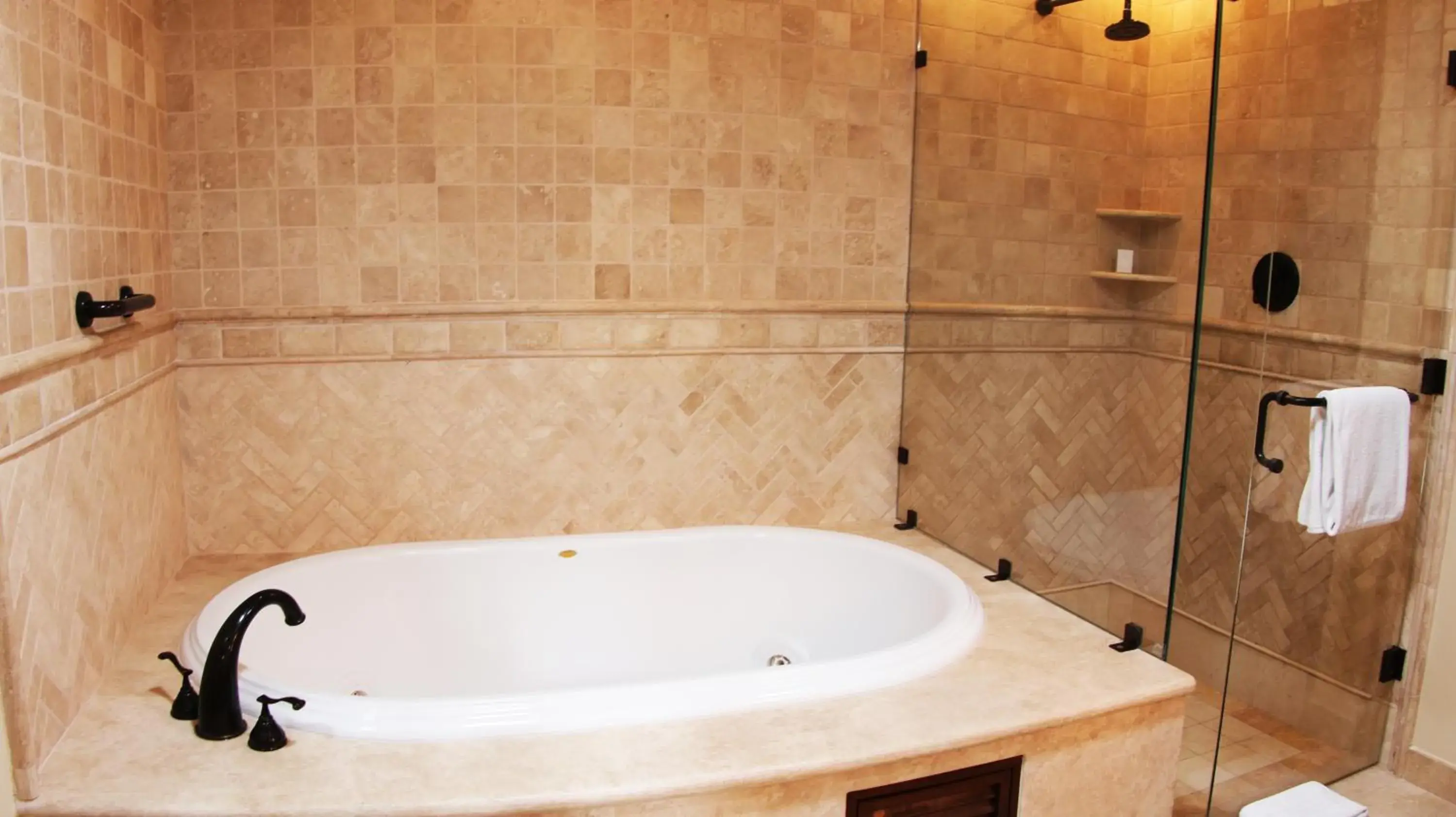 Hot Tub, Bathroom in Montecristo Villas at Quivira Los Cabos -Vacation Rentals