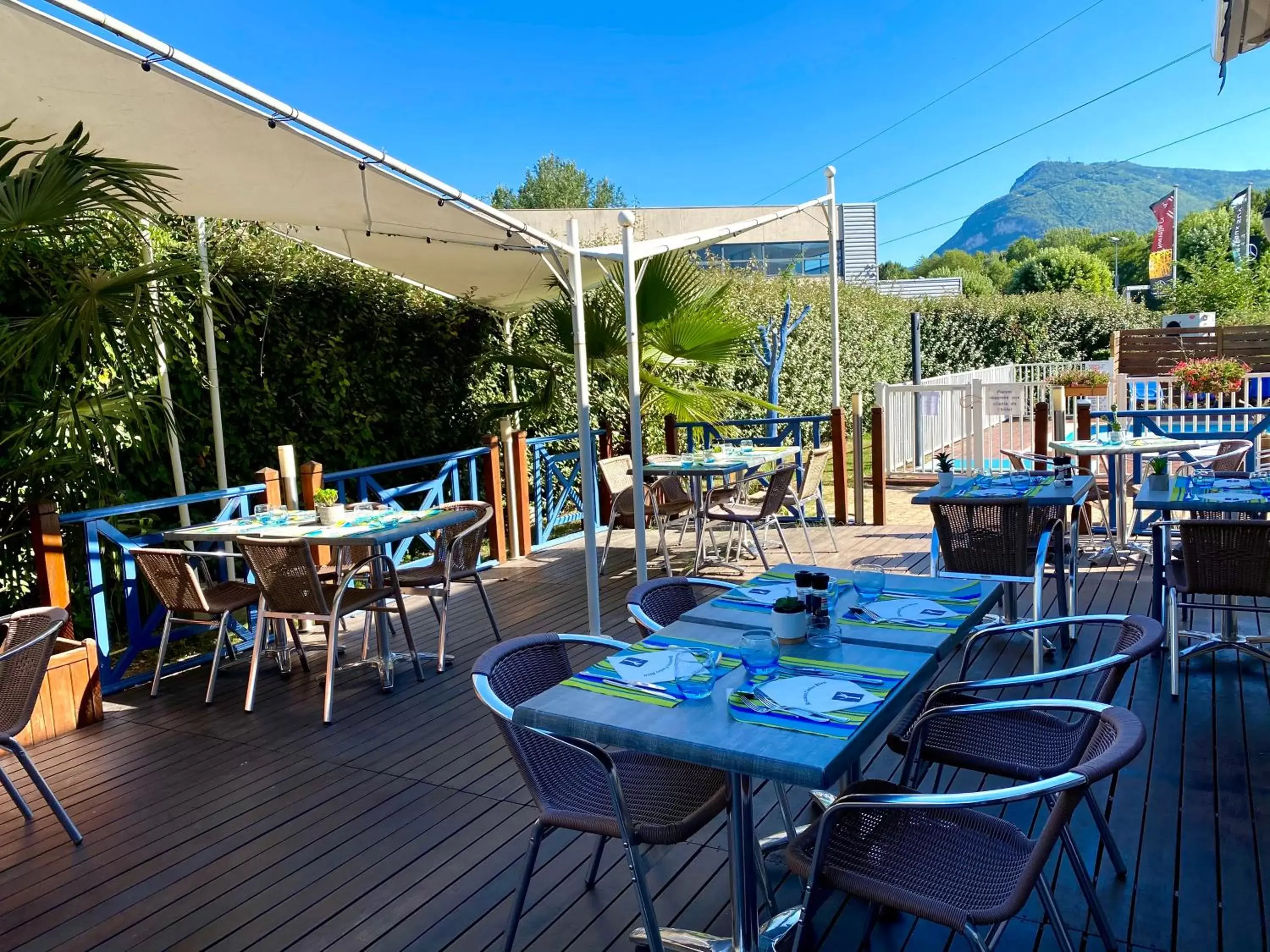 Balcony/Terrace, Restaurant/Places to Eat in Hôtel Le Néron - Logis