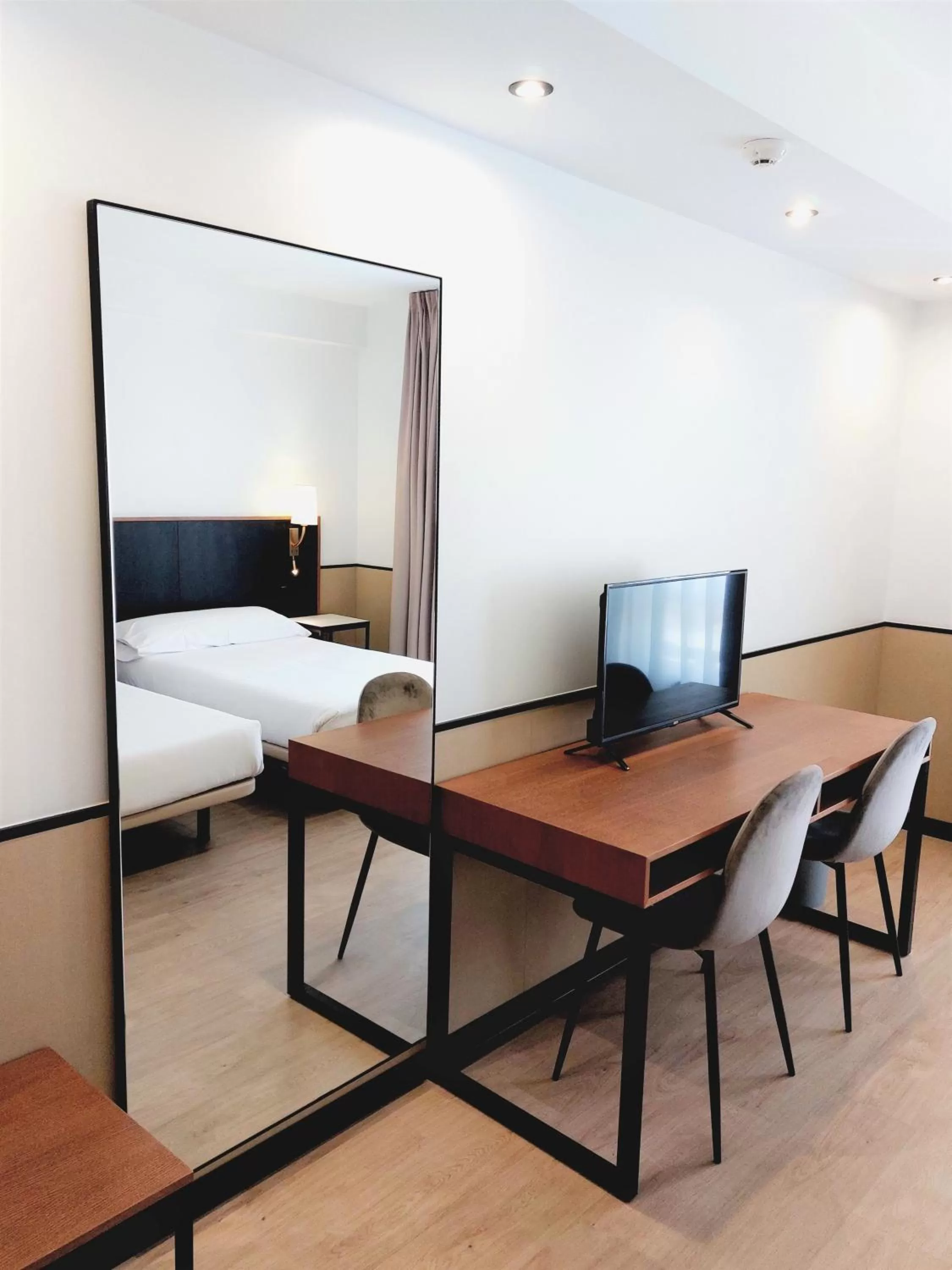 TV and multimedia, Bed in Hotel Costa Atlántica