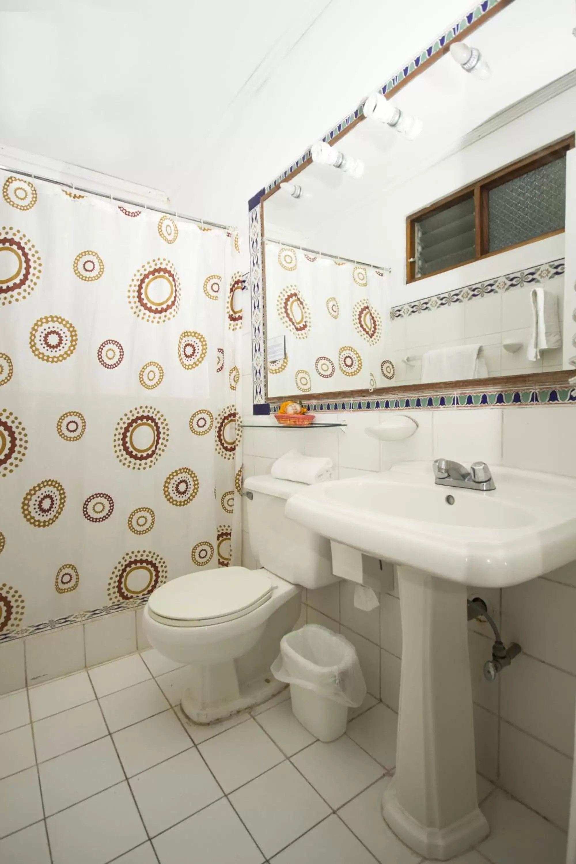 Shower, Bathroom in Hotel 1492