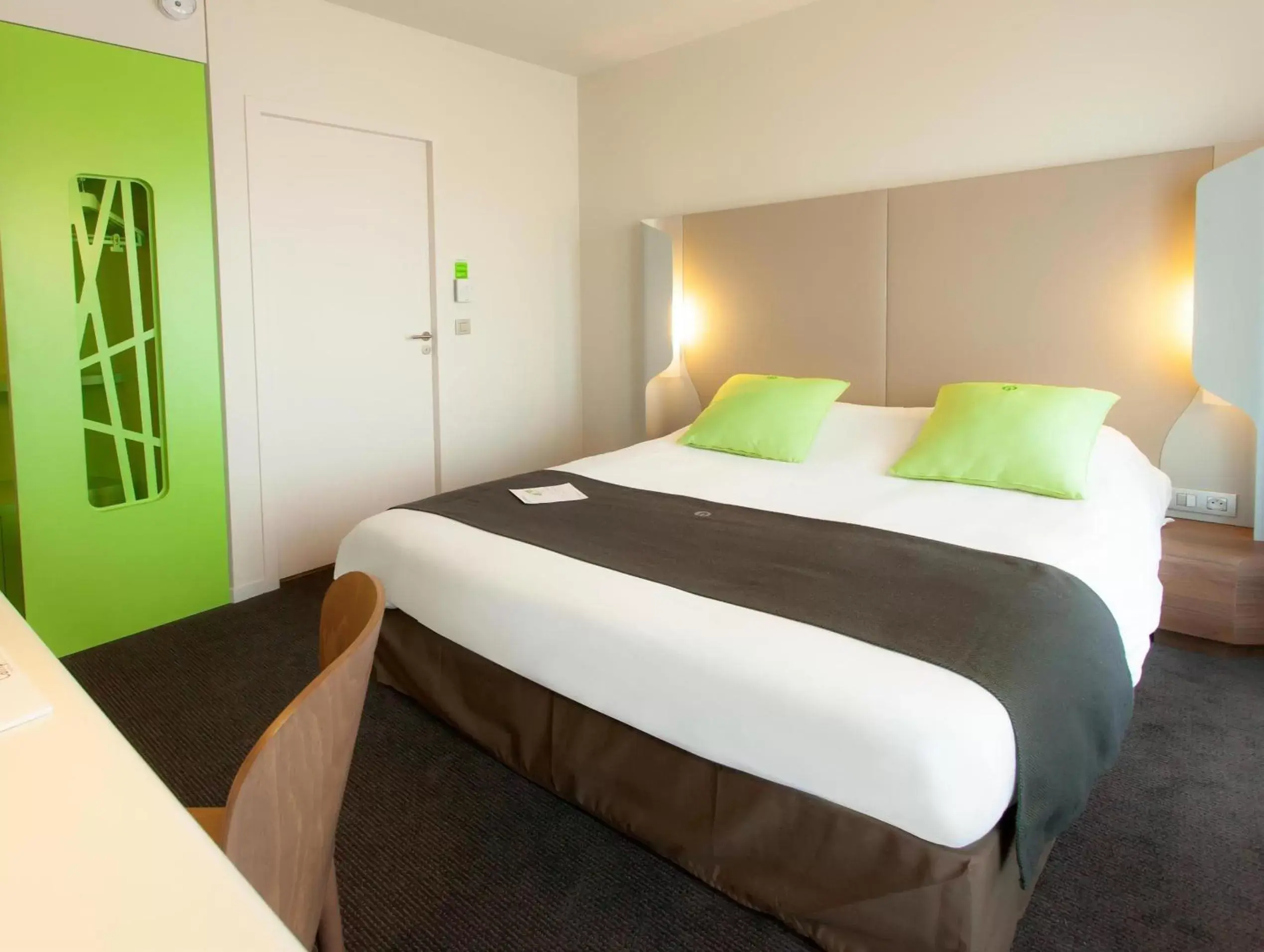 Bed in Campanile Rennes Sud - Saint Jacques Bed in Campanile Rennes Sud - Saint Jacques