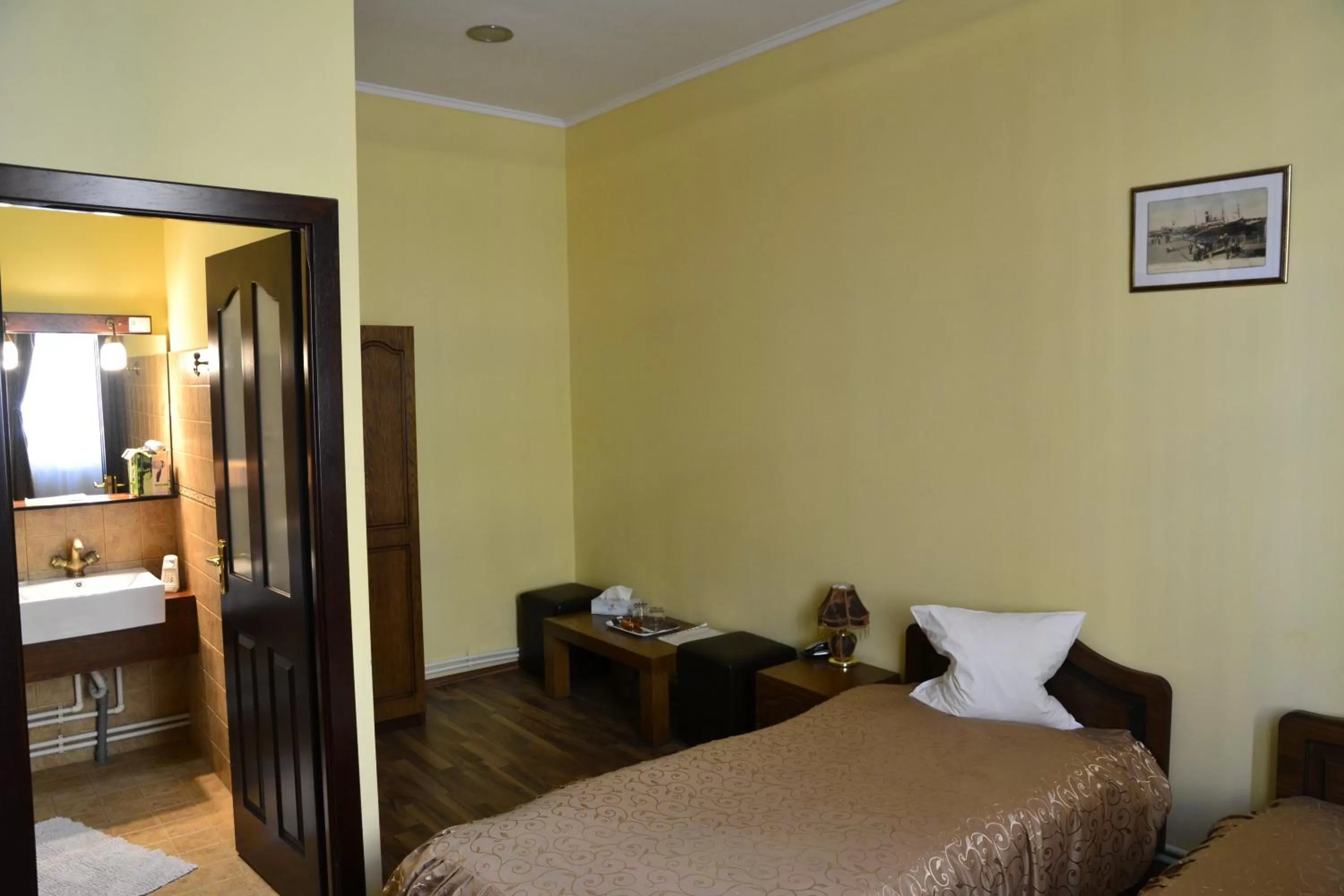 Photo of the whole room, Bed in Porto Franco Residence