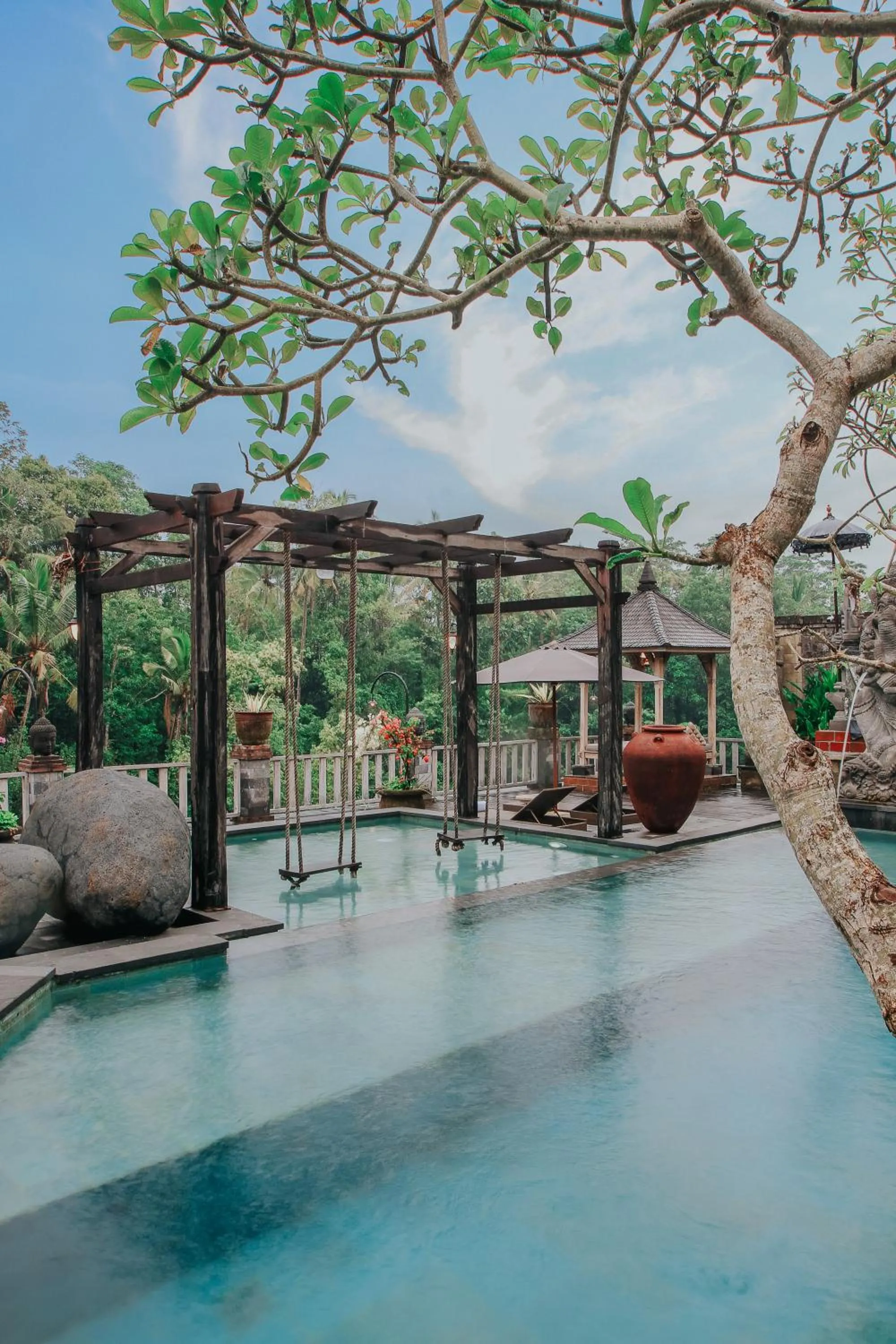 Swimming pool in Kawi Resort