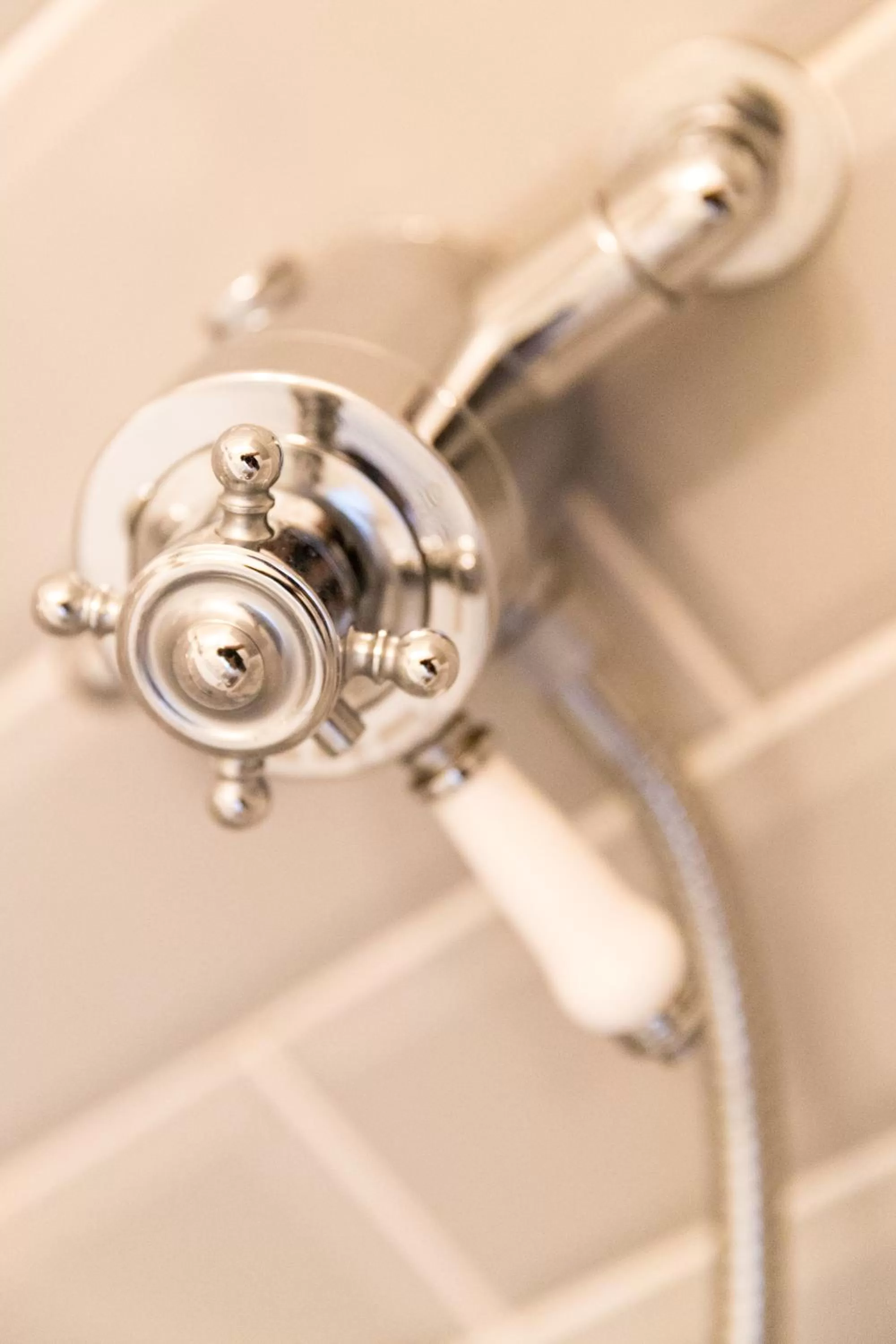 Bathroom in The Resolution Hotel