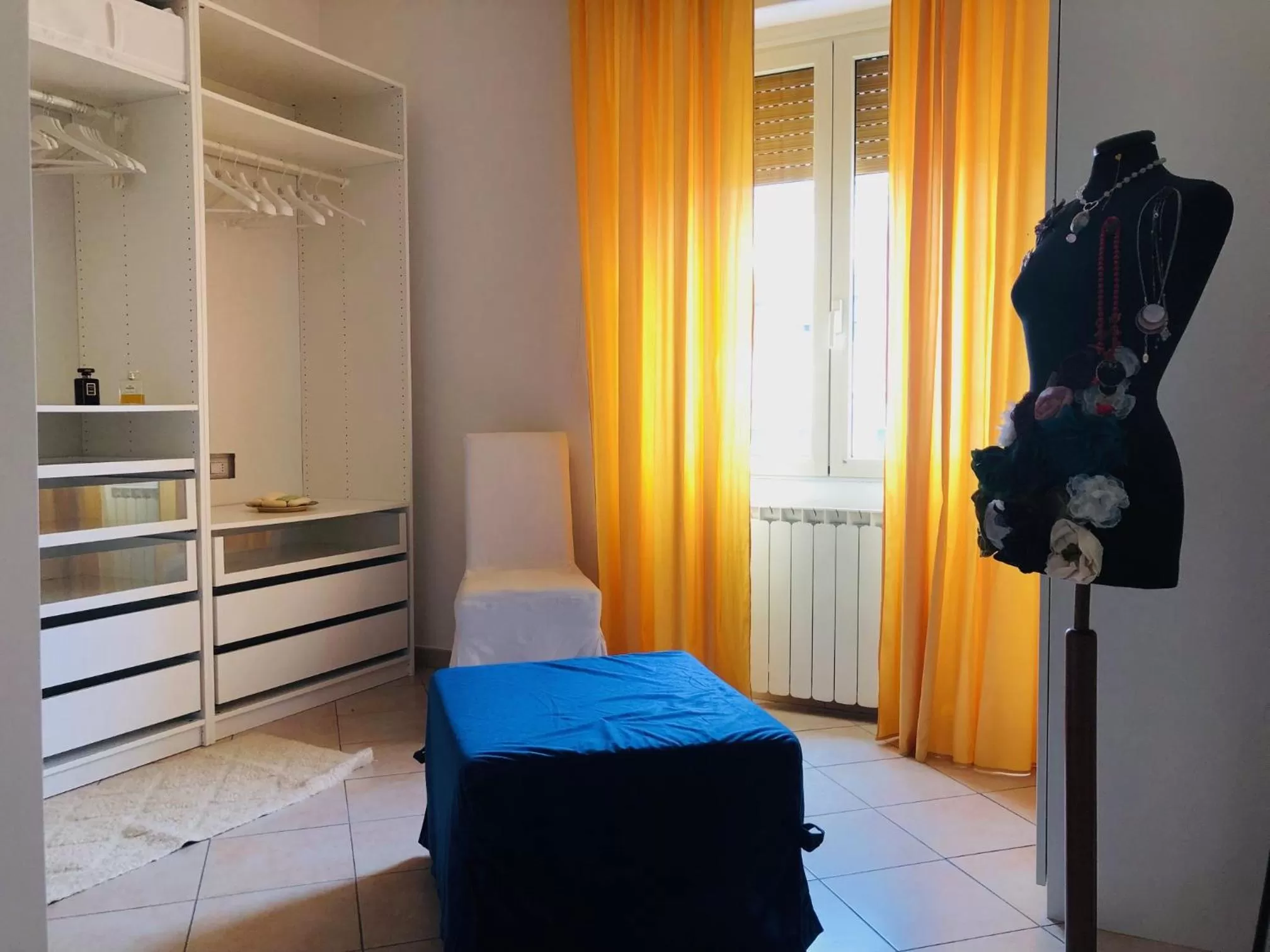 wardrobe, Bed in B&B Fashion style