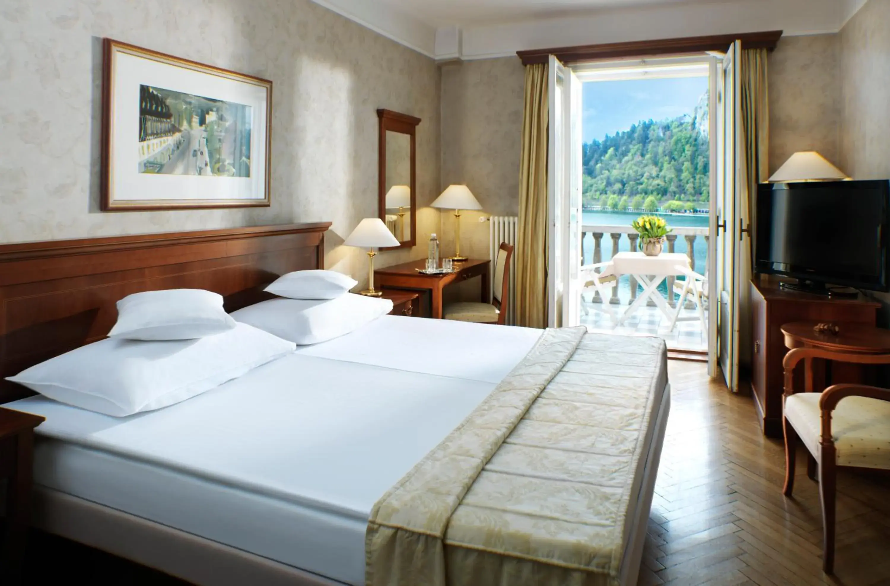 Double Room with Balcony and Lake View in Grand Hotel Toplice - Small Luxury Hotels of the World Double Room with Balcony and Lake View in Grand Hotel Toplice - Small Luxury Hotels of the World