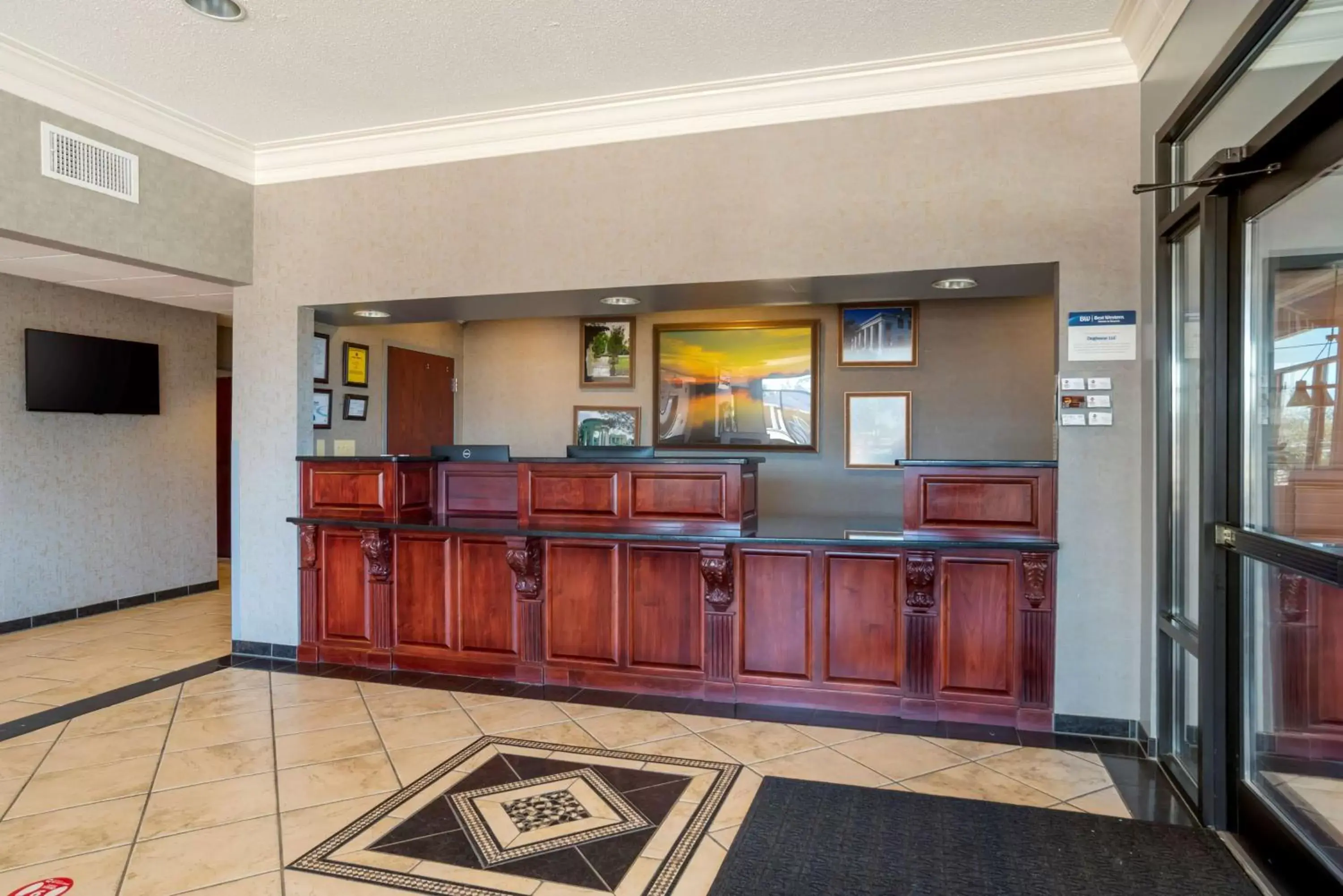 Lobby or reception, Lobby/Reception in Best Western Plus Two Rivers Hotel & Suites