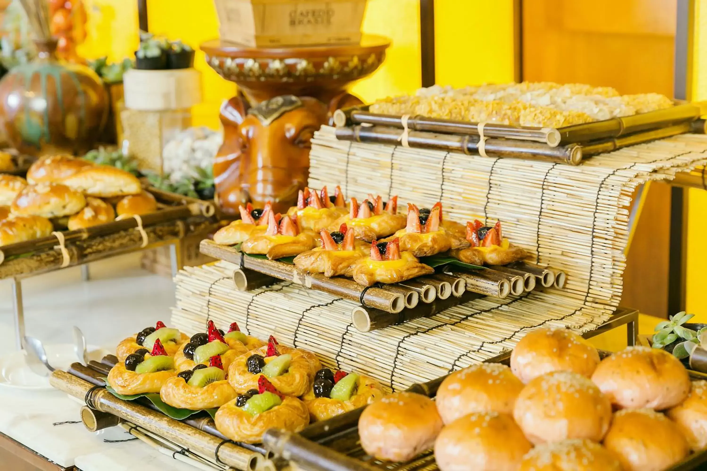 Buffet breakfast in Glenview ITC Plaza Chongqing Buffet breakfast in Glenview ITC Plaza Chongqing