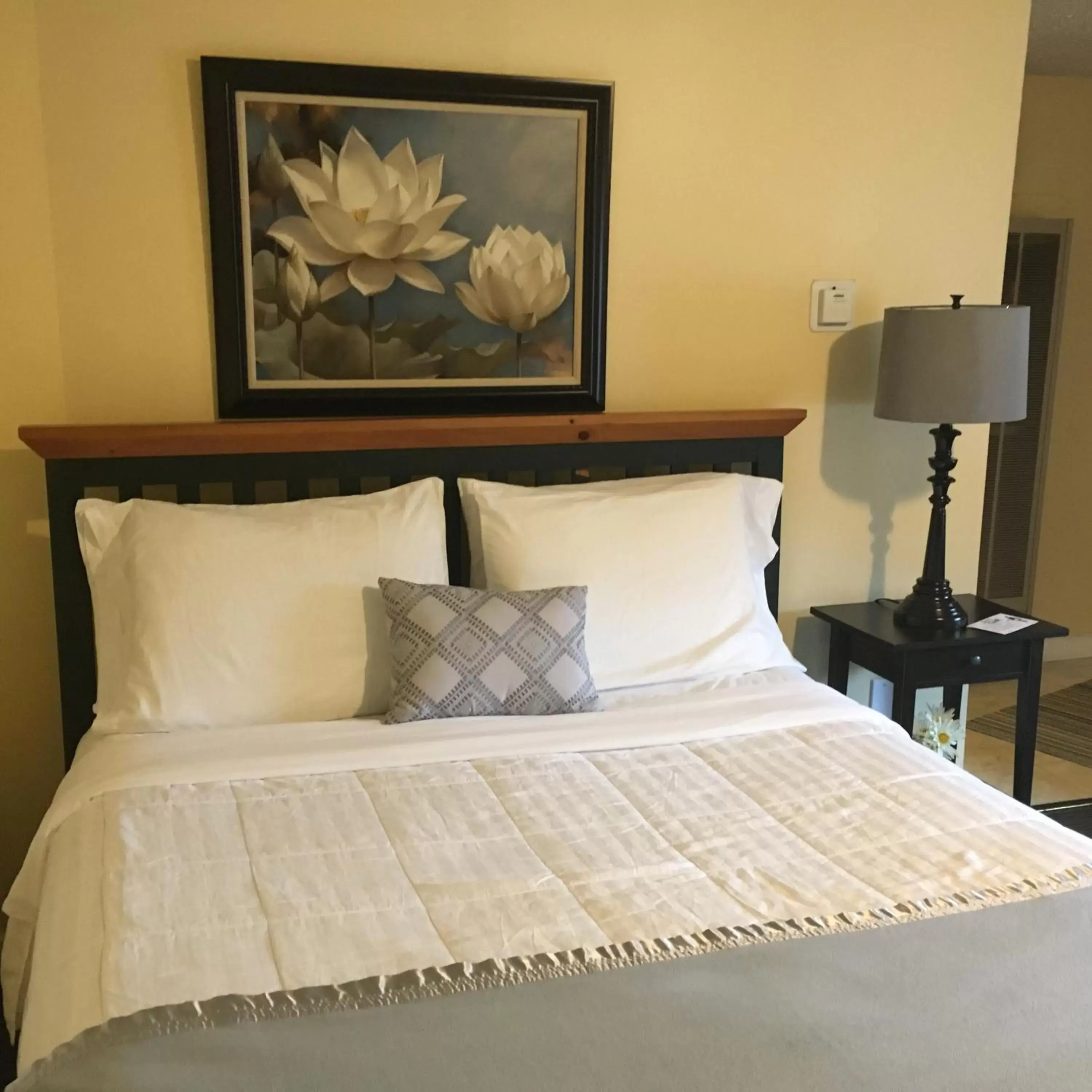 Bedroom, Bed in Clarence Inn Extended Stay Bedroom, Bed in Clarence Inn Extended Stay