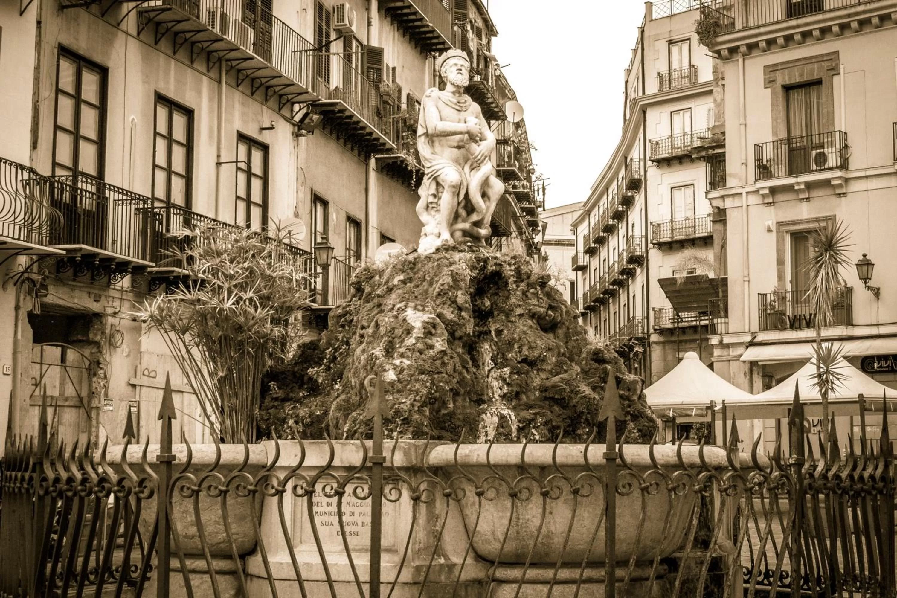 Nearby landmark in La dimora del genio