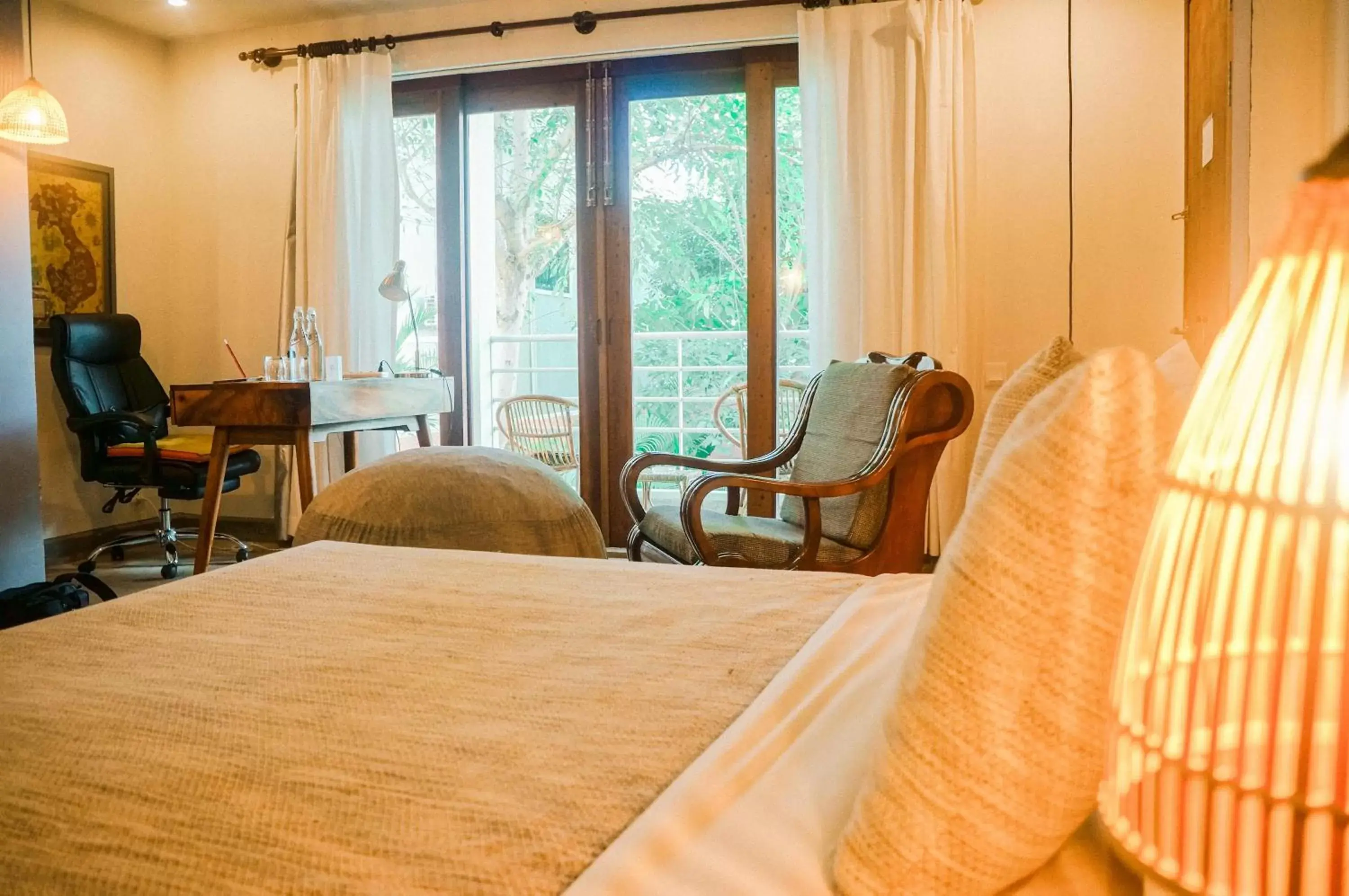 Comfort Balcony Patio View in iRoHa Garden Hotel & Resort Comfort Balcony Patio View in iRoHa Garden Hotel & Resort