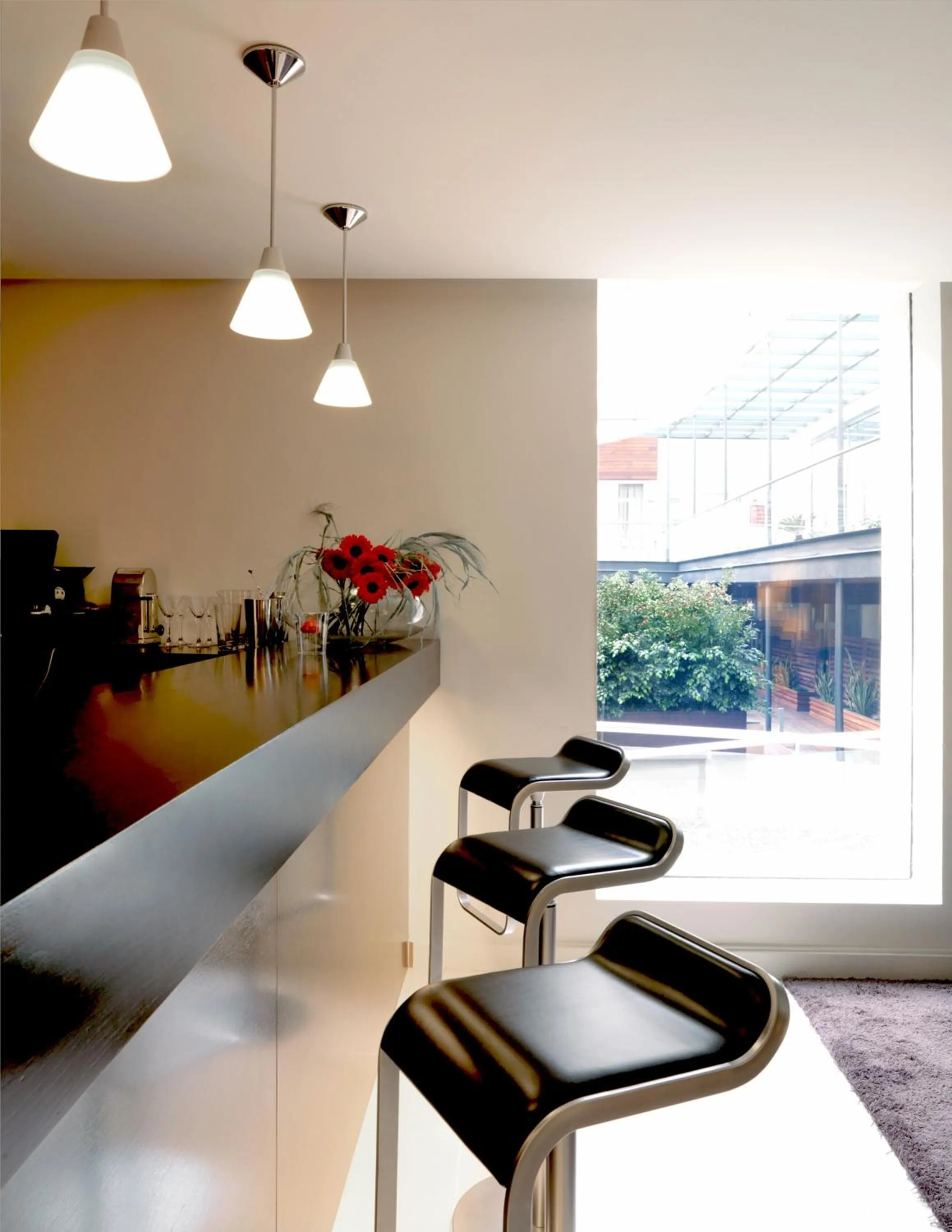 Lounge or bar in Hospes Palau de La Mar, Valencia, a Member of Design Hotels