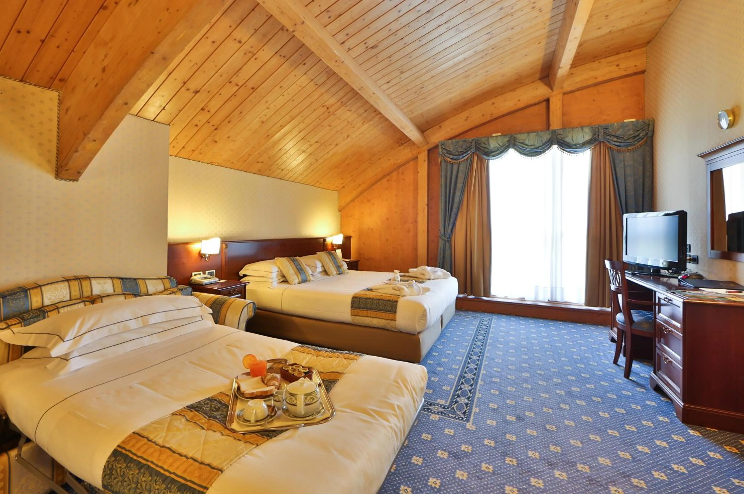 Bed in Best Western Classic Hotel