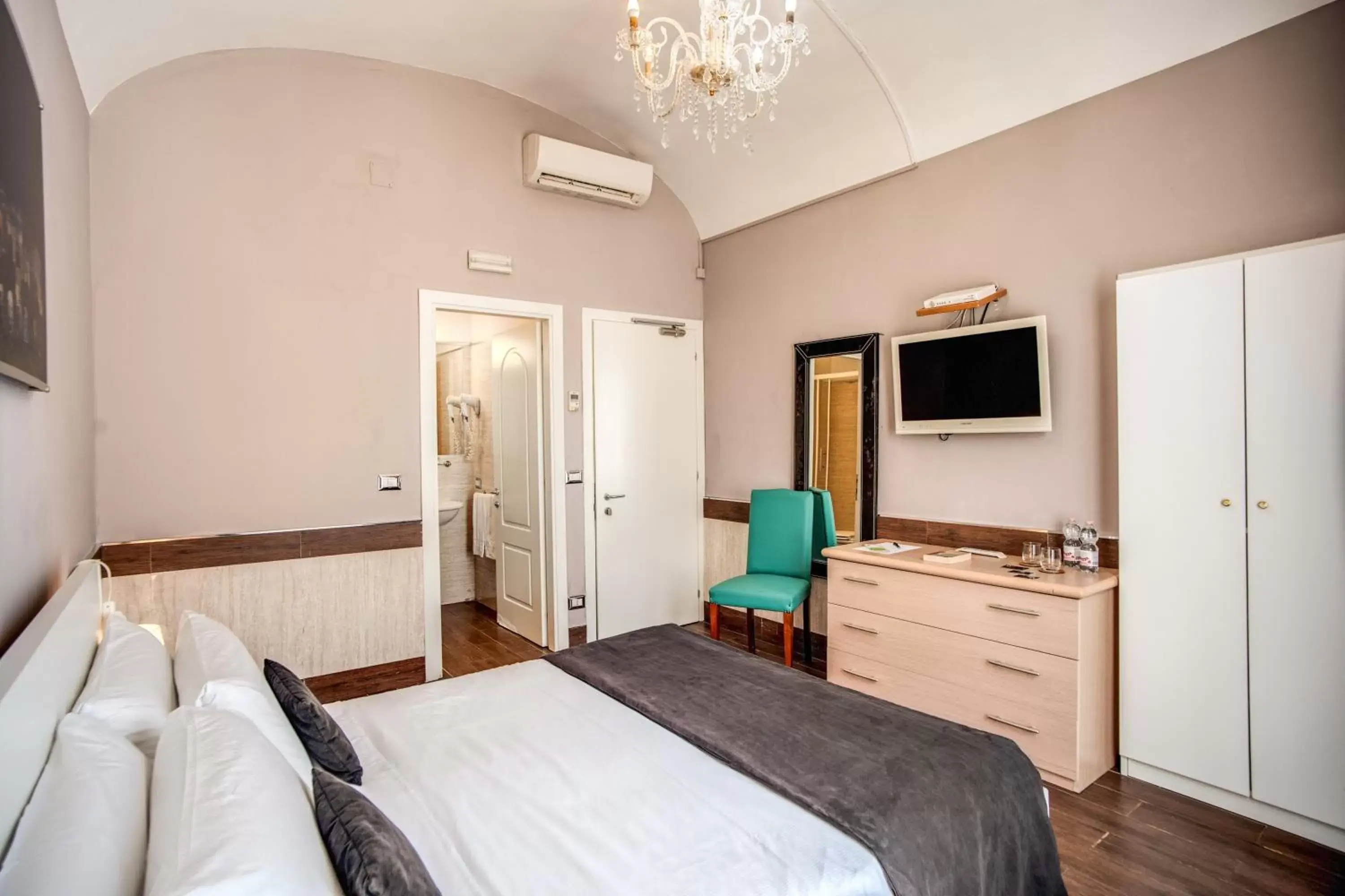 Bedroom, Bed in Hotel San Valentino