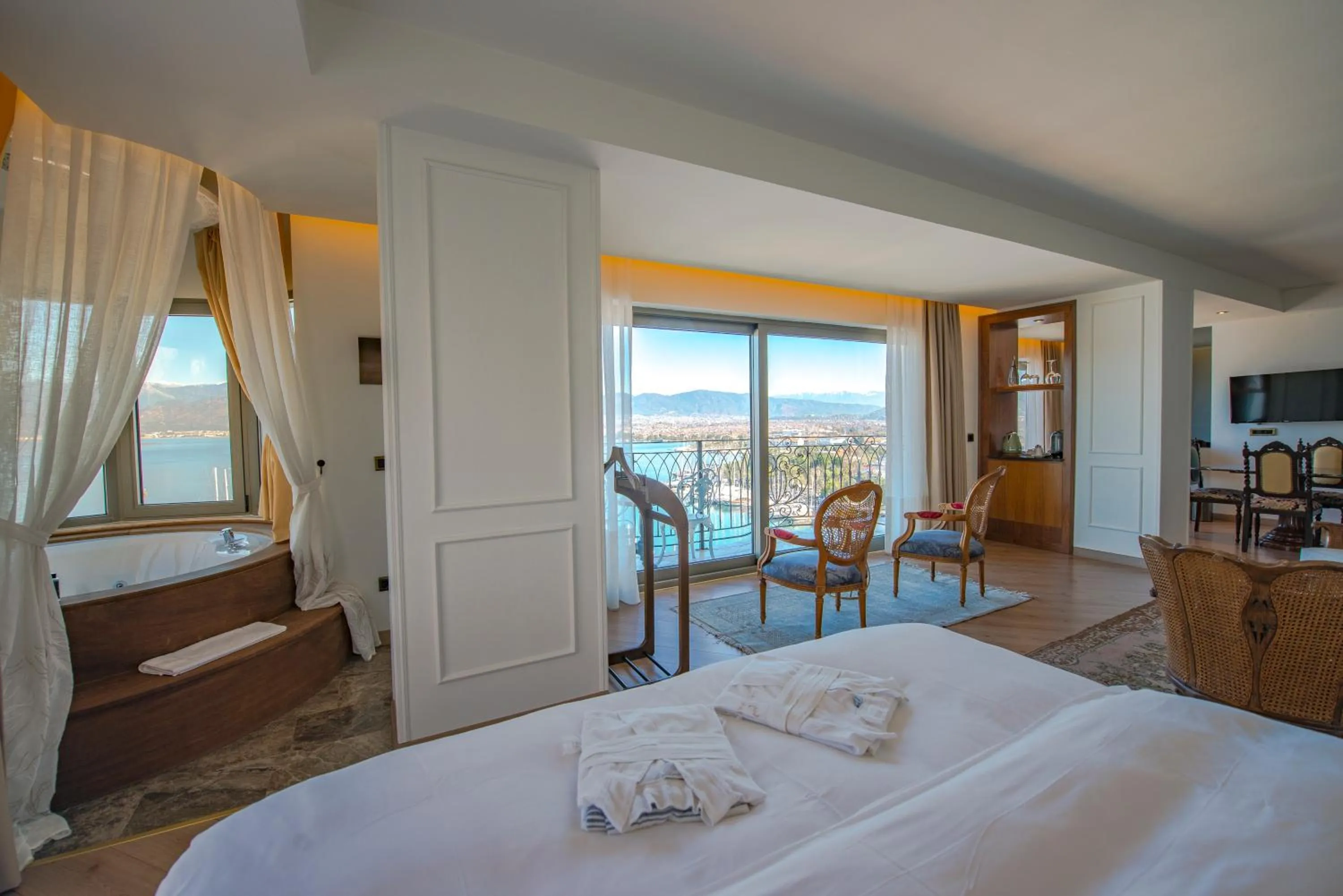 Photo of the whole room, Bed in Casa Margot Hotel - Adults Only