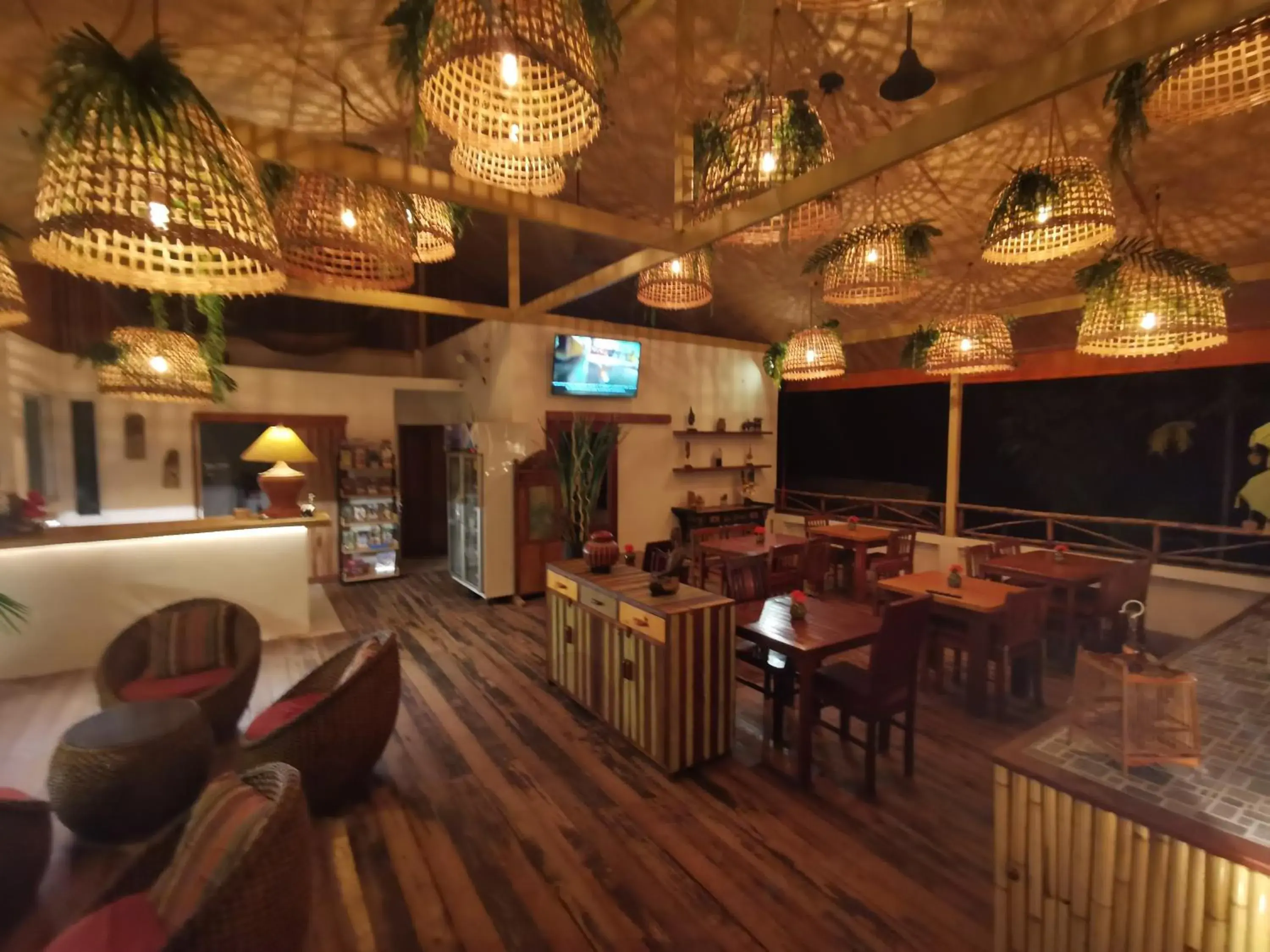 Restaurant/Places to Eat in Baan Sukreep Resort