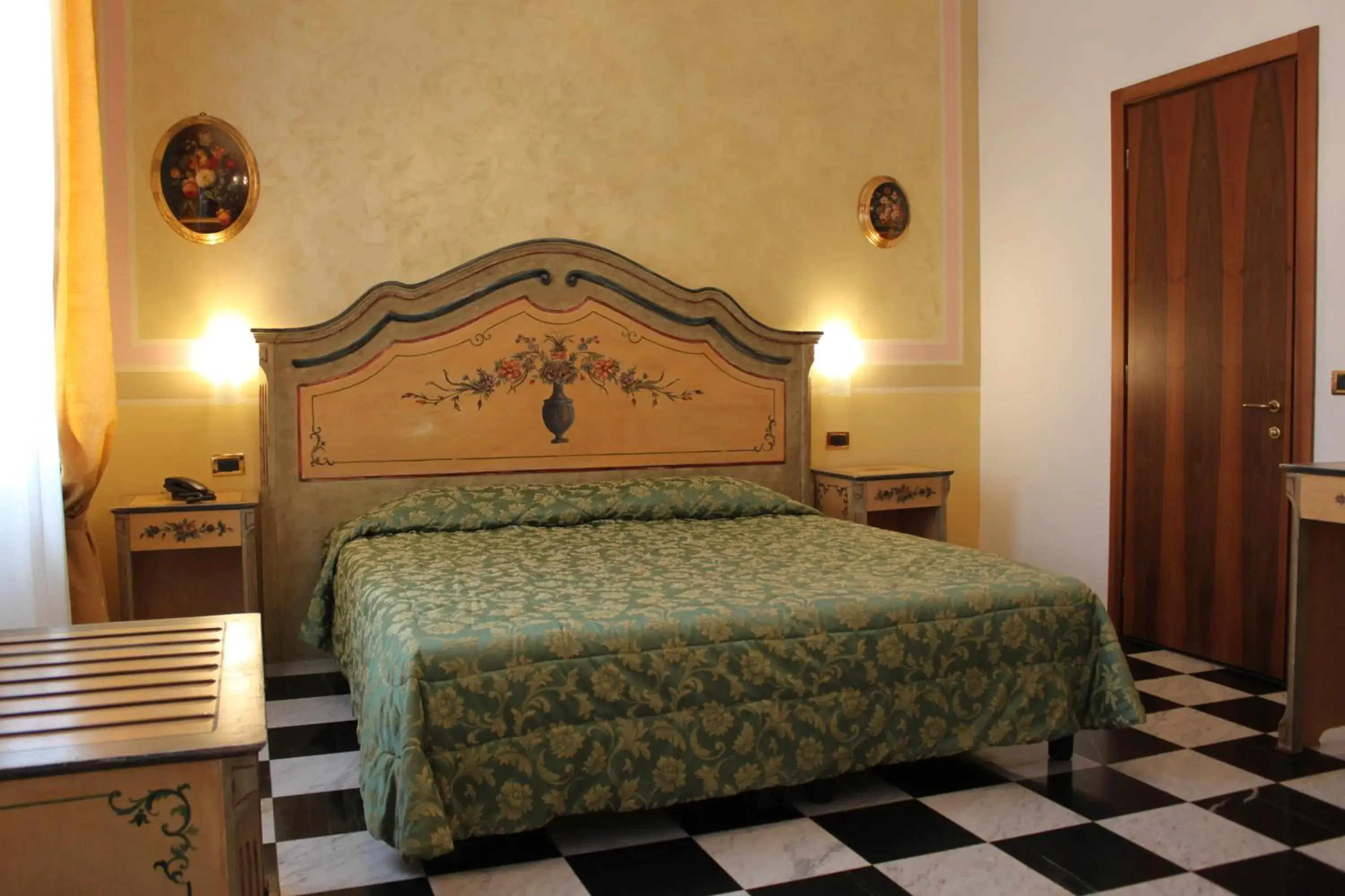 Bed in Hotel Villa Stucky