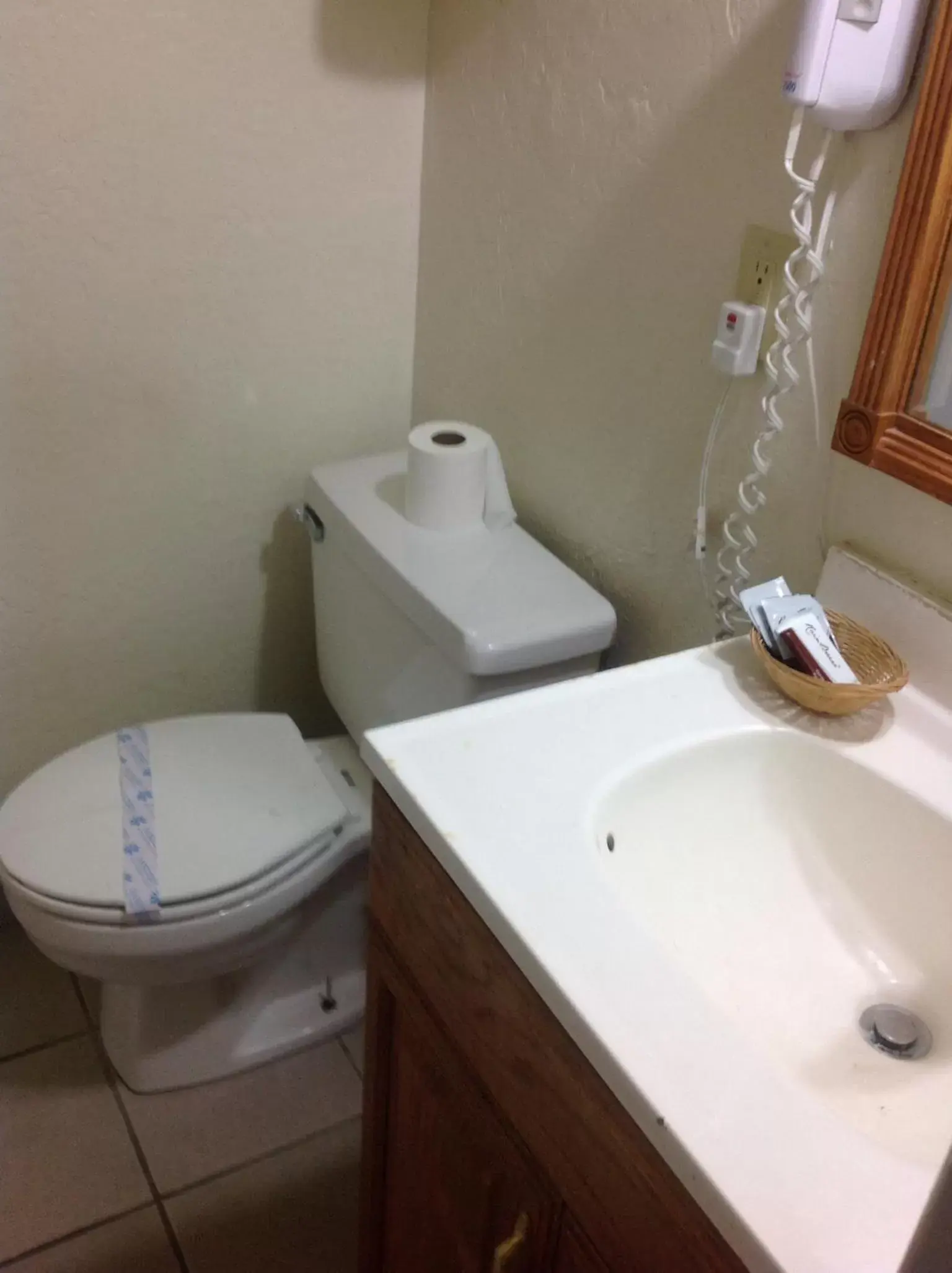 Toilet, Bathroom in Budget INN At The Heavenly Gondola