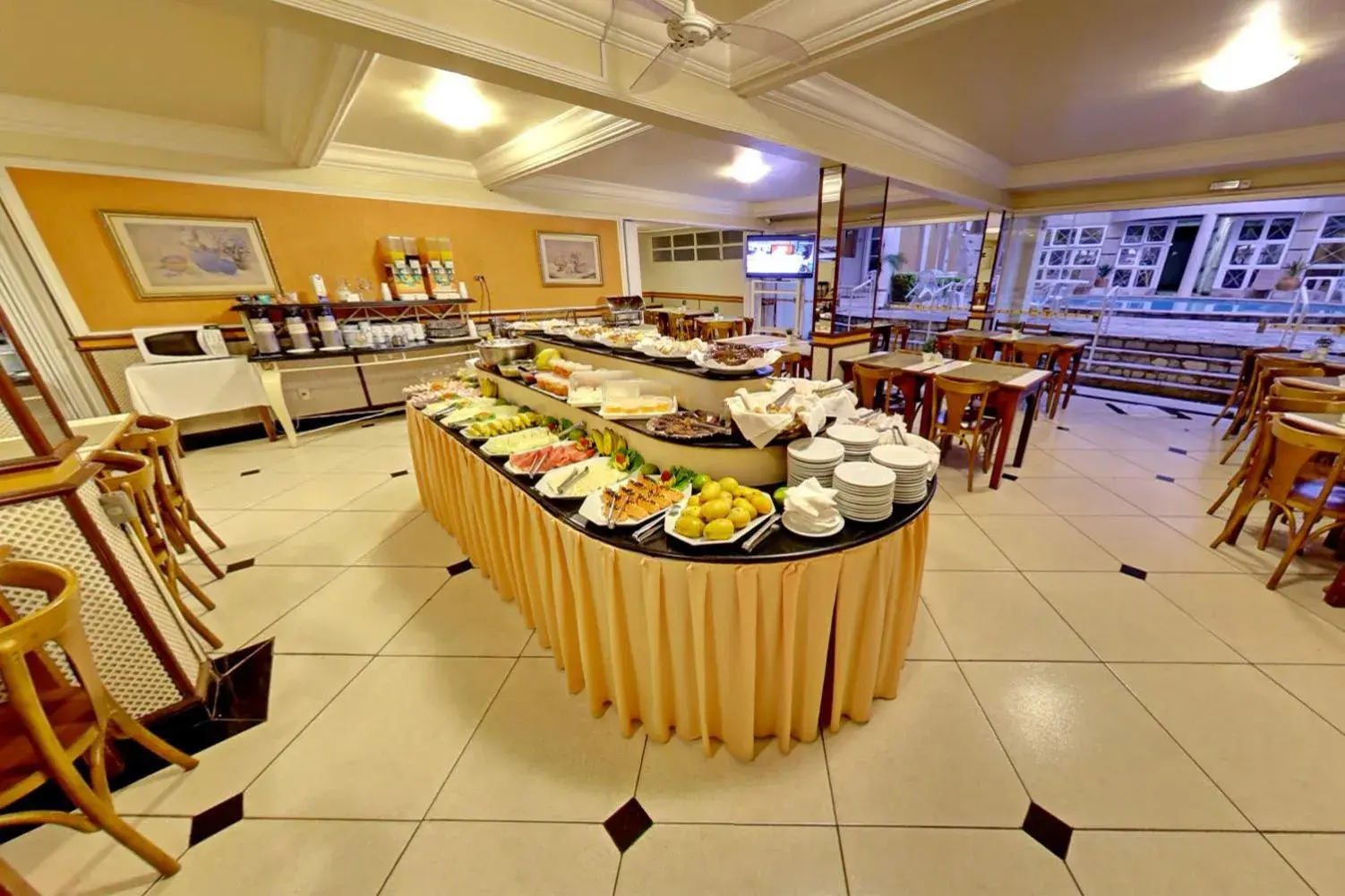 Food and drinks, Restaurant/Places to Eat in Tamareiras Park Hotel