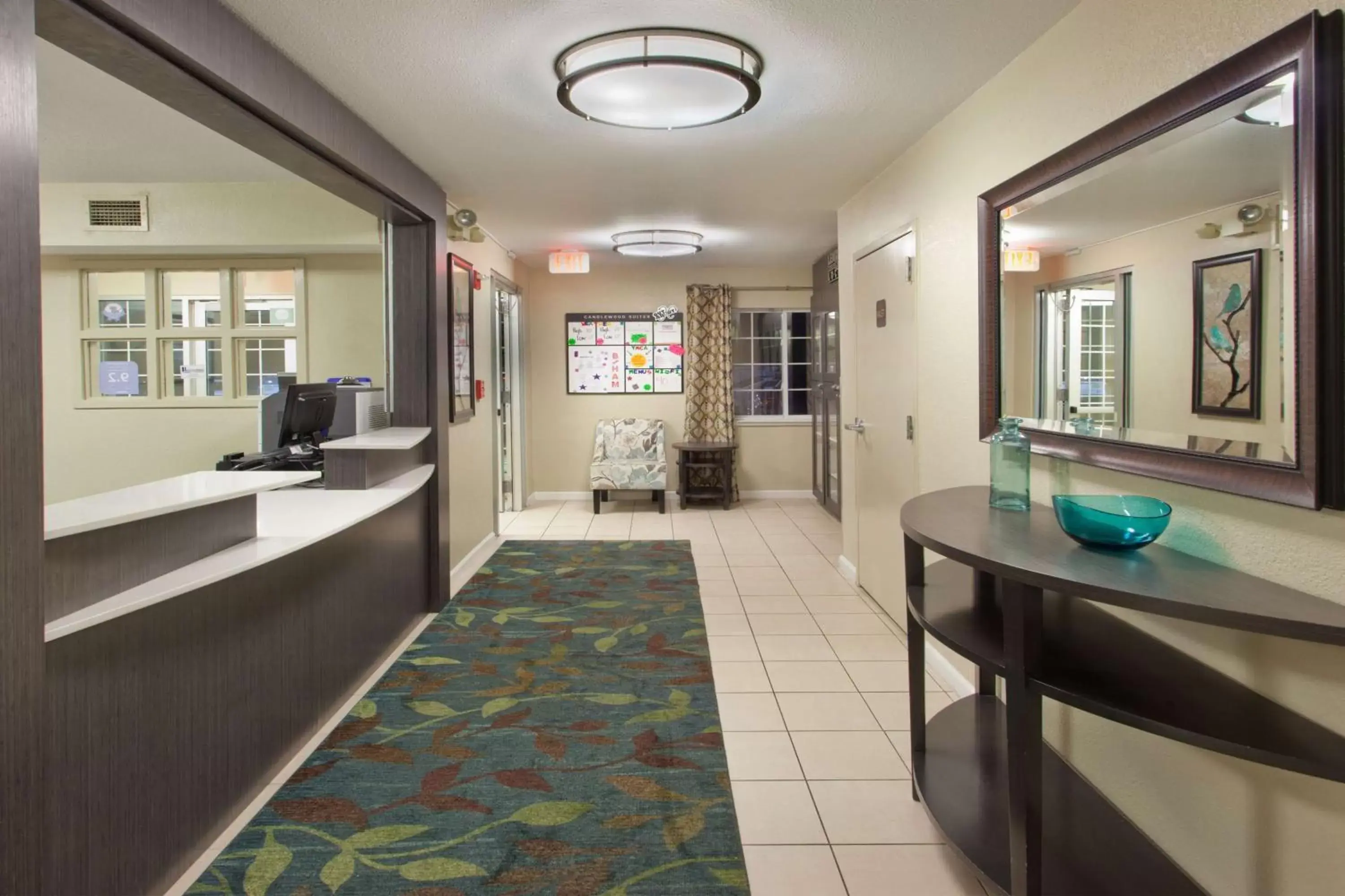 Lobby or reception, Lobby/Reception in Sonesta Simply Suites Detroit Troy