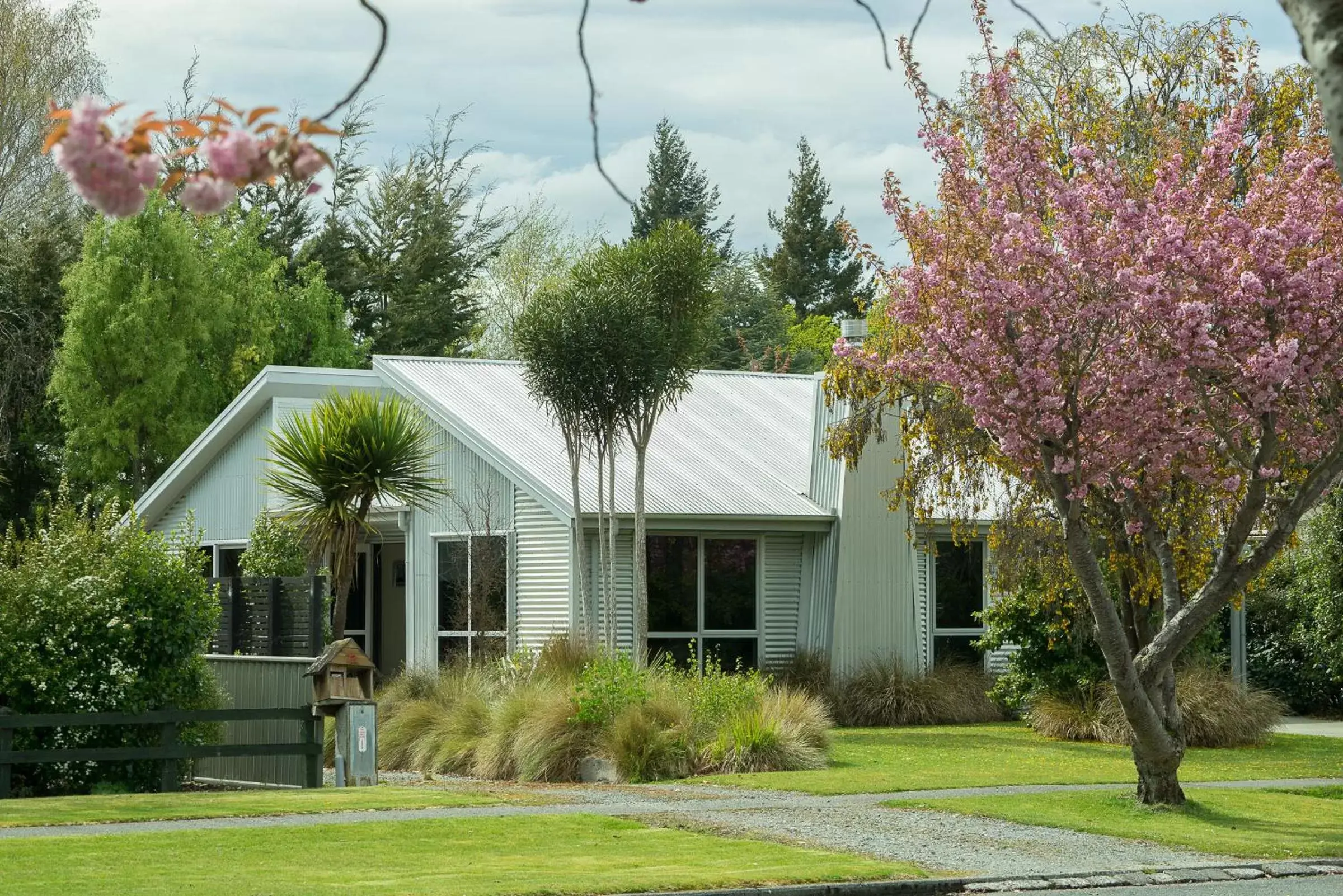 Property Building in Fiordland Lakeview Motel and Apartments