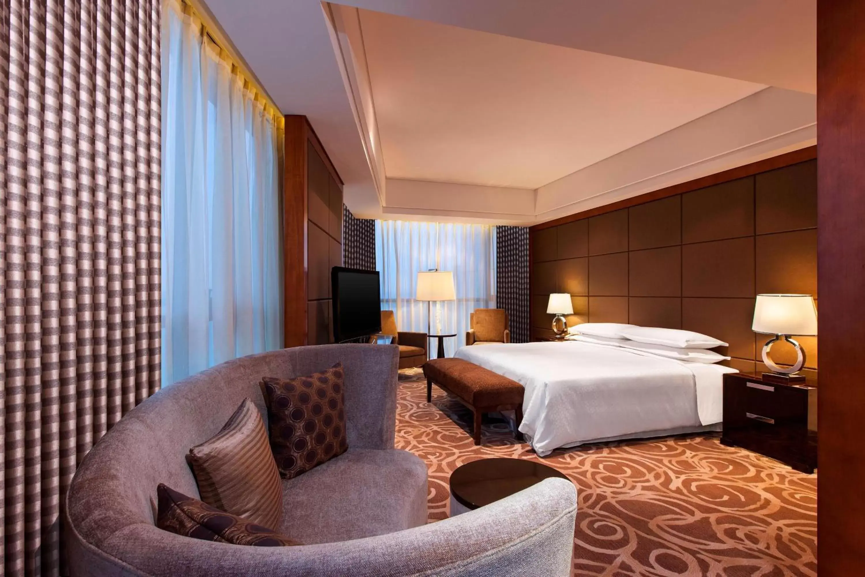 Bedroom in Four Points by Sheraton Suzhou