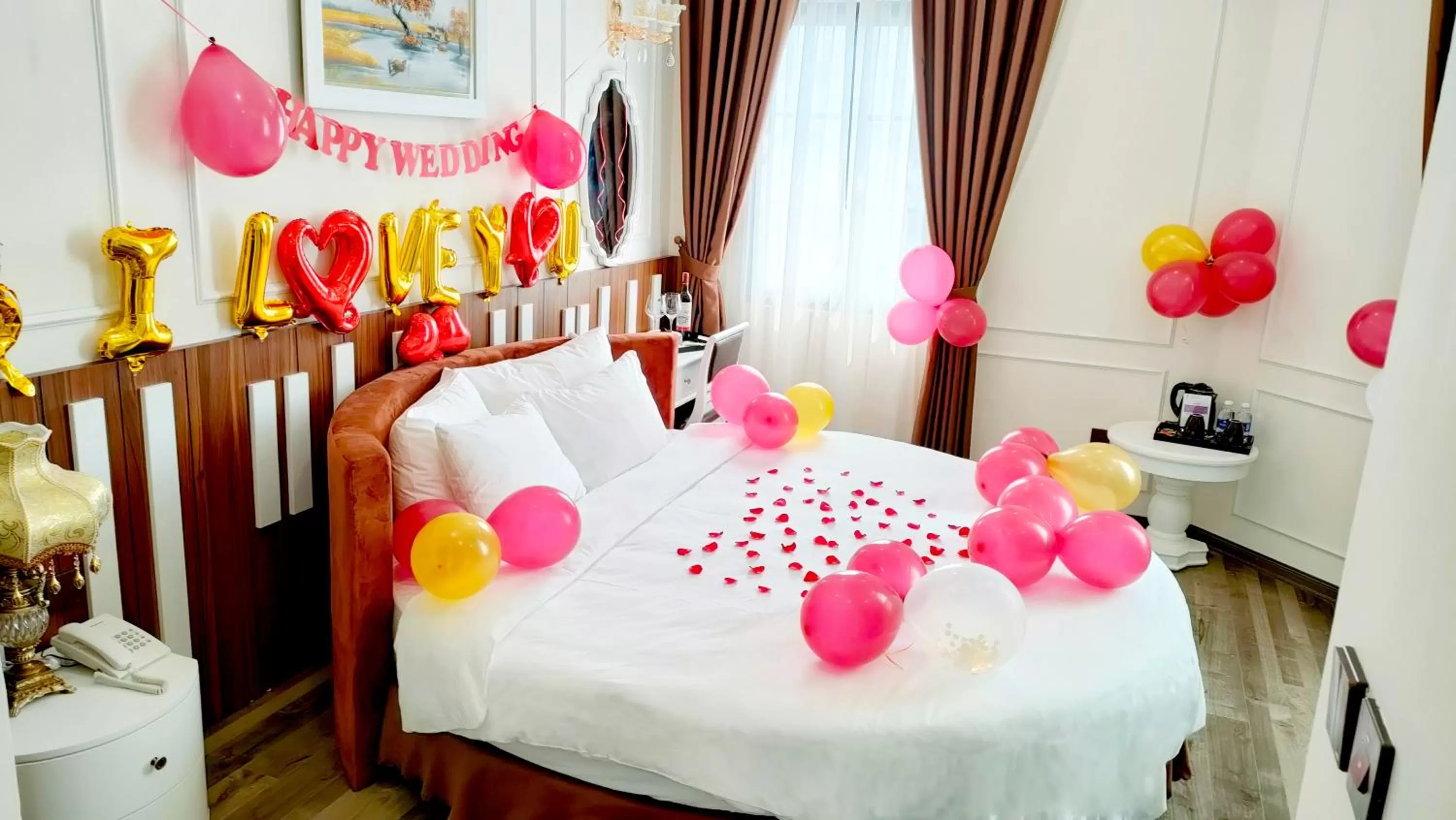 Bed in Halong Lavender Hotel