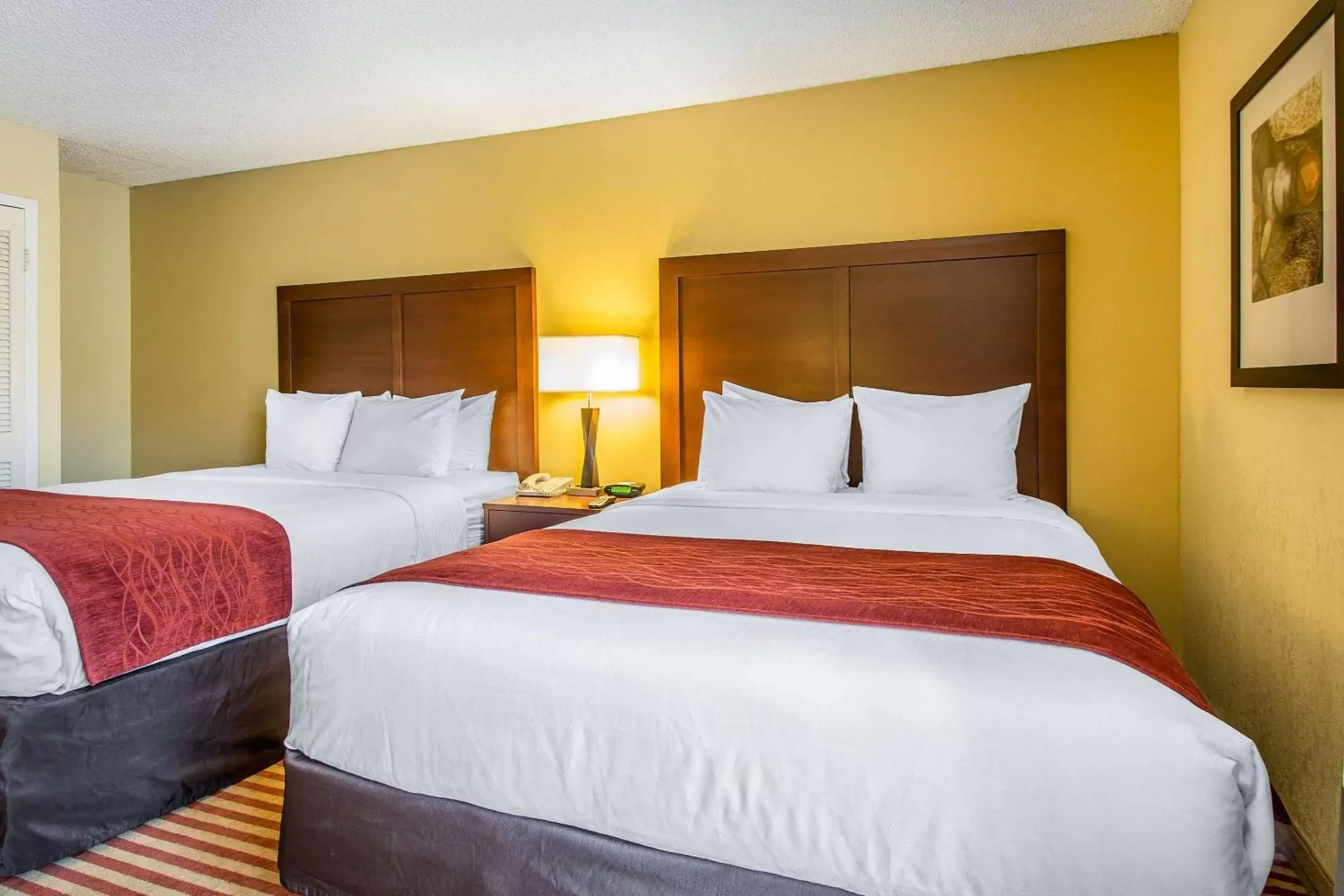 Photo of the whole room, Bed in Comfort Inn & Suites Kissimmee by the Parks