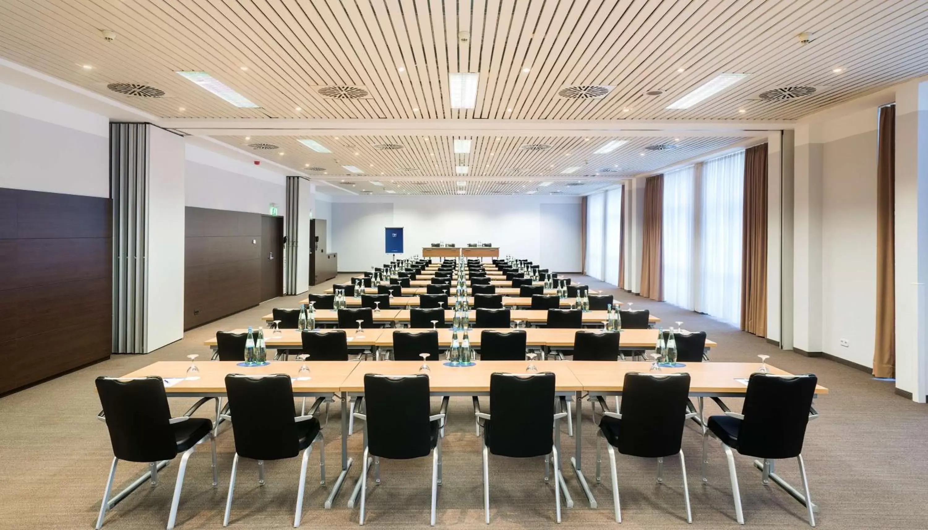 Meeting/conference room in NH Frankfurt Airport West