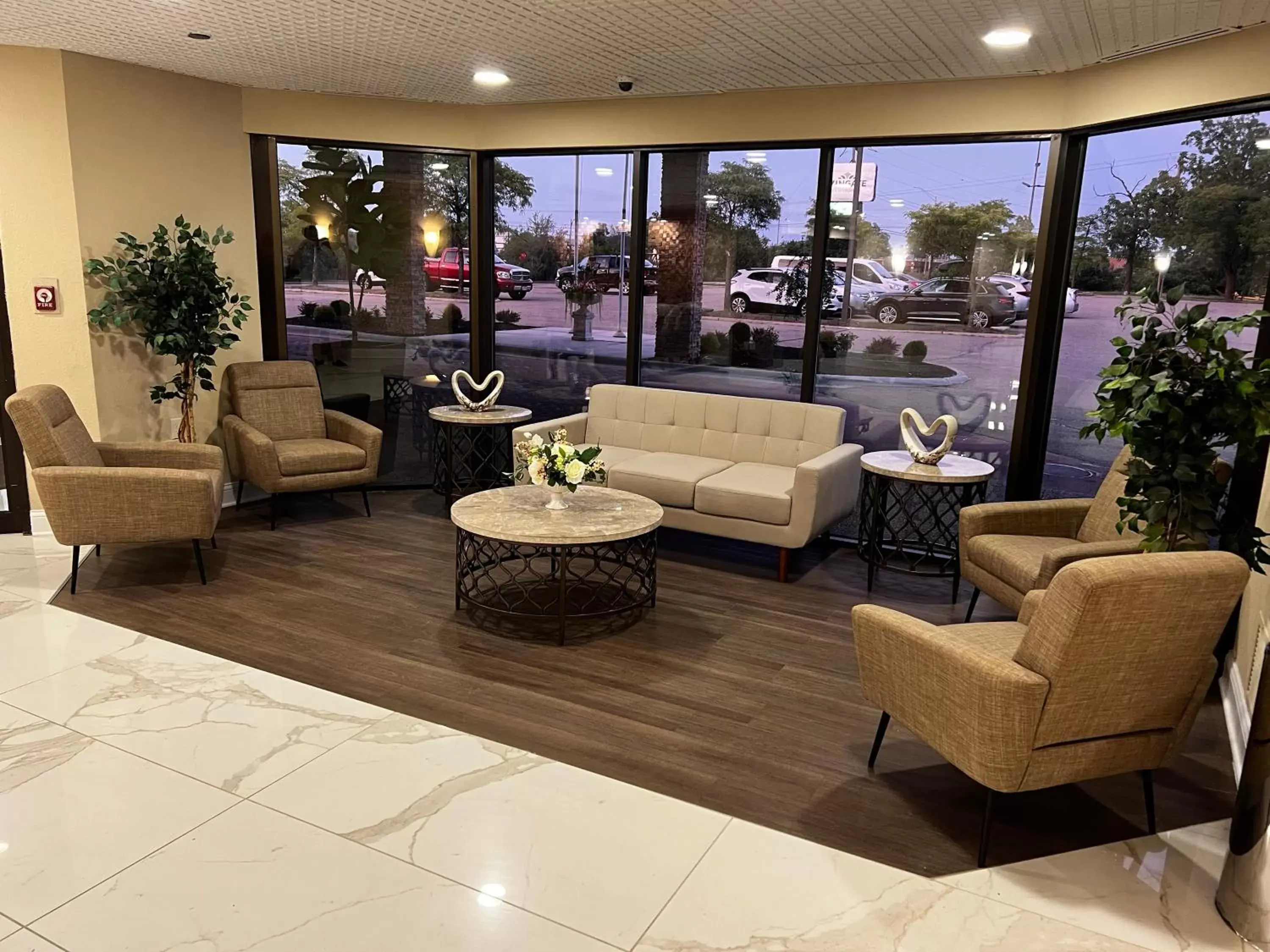 Lobby/Reception in Wingate by Wyndham Troy