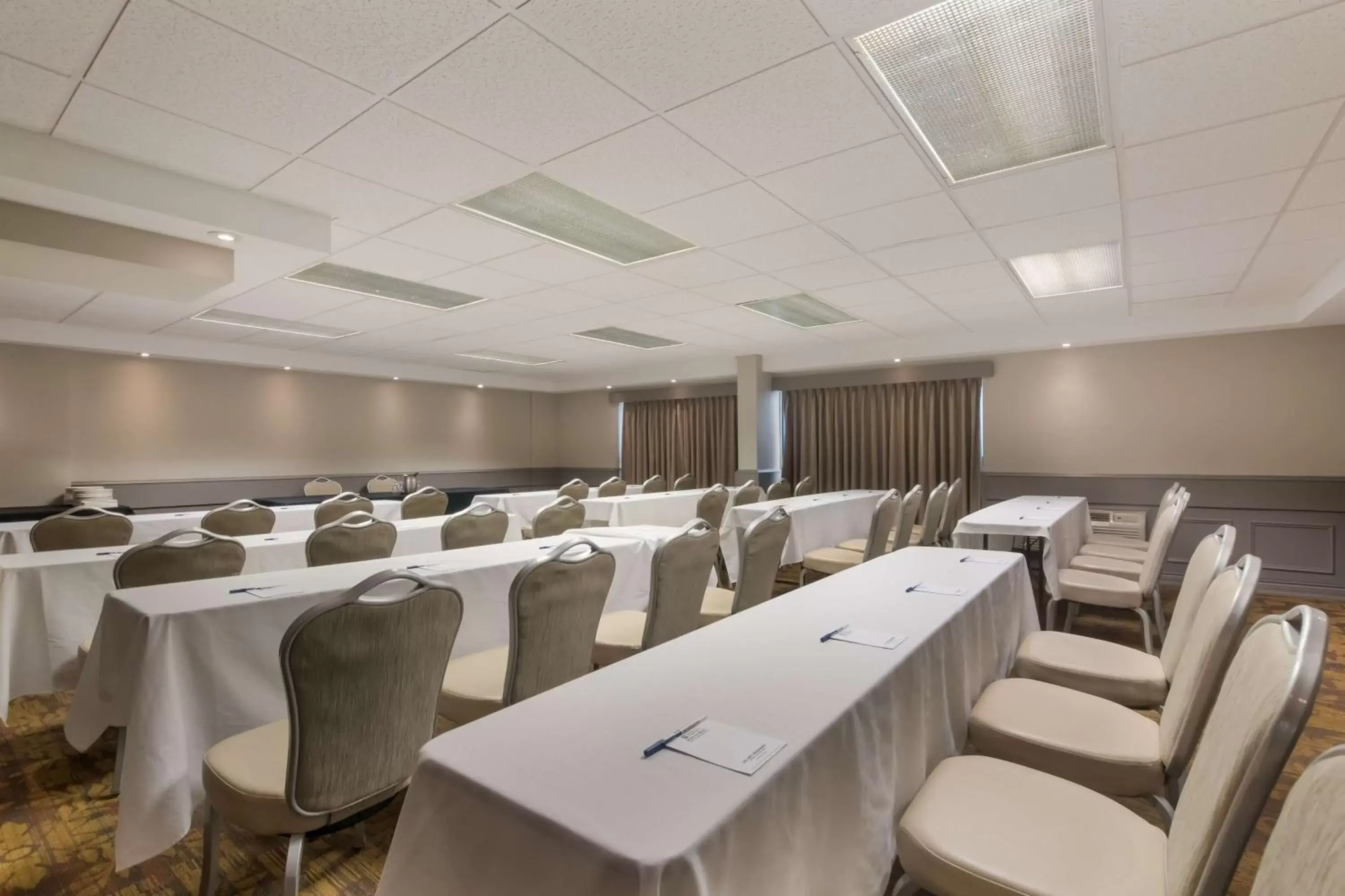 Banquet/Function facilities in Best Western St Catharines Hotel & Conference Centre