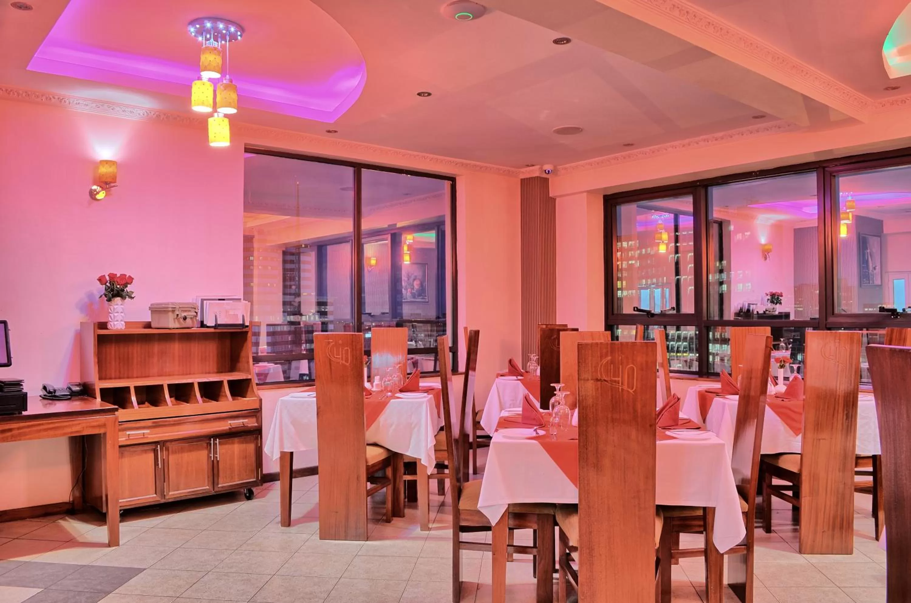 Restaurant/places to eat in After 40 Hotel