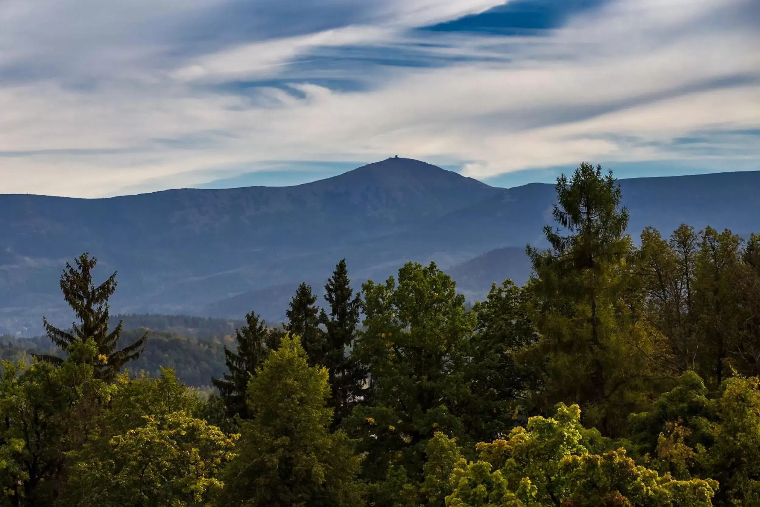 Natural landscape, Mountain View in Mercure Jelenia Góra