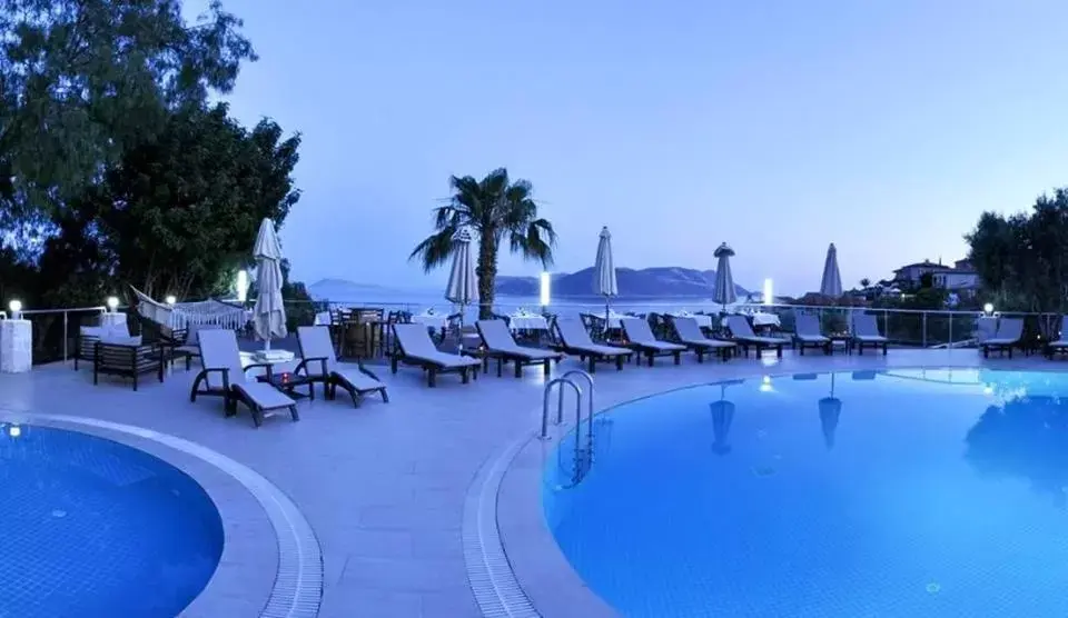 Swimming Pool in Olea Nova Hotel