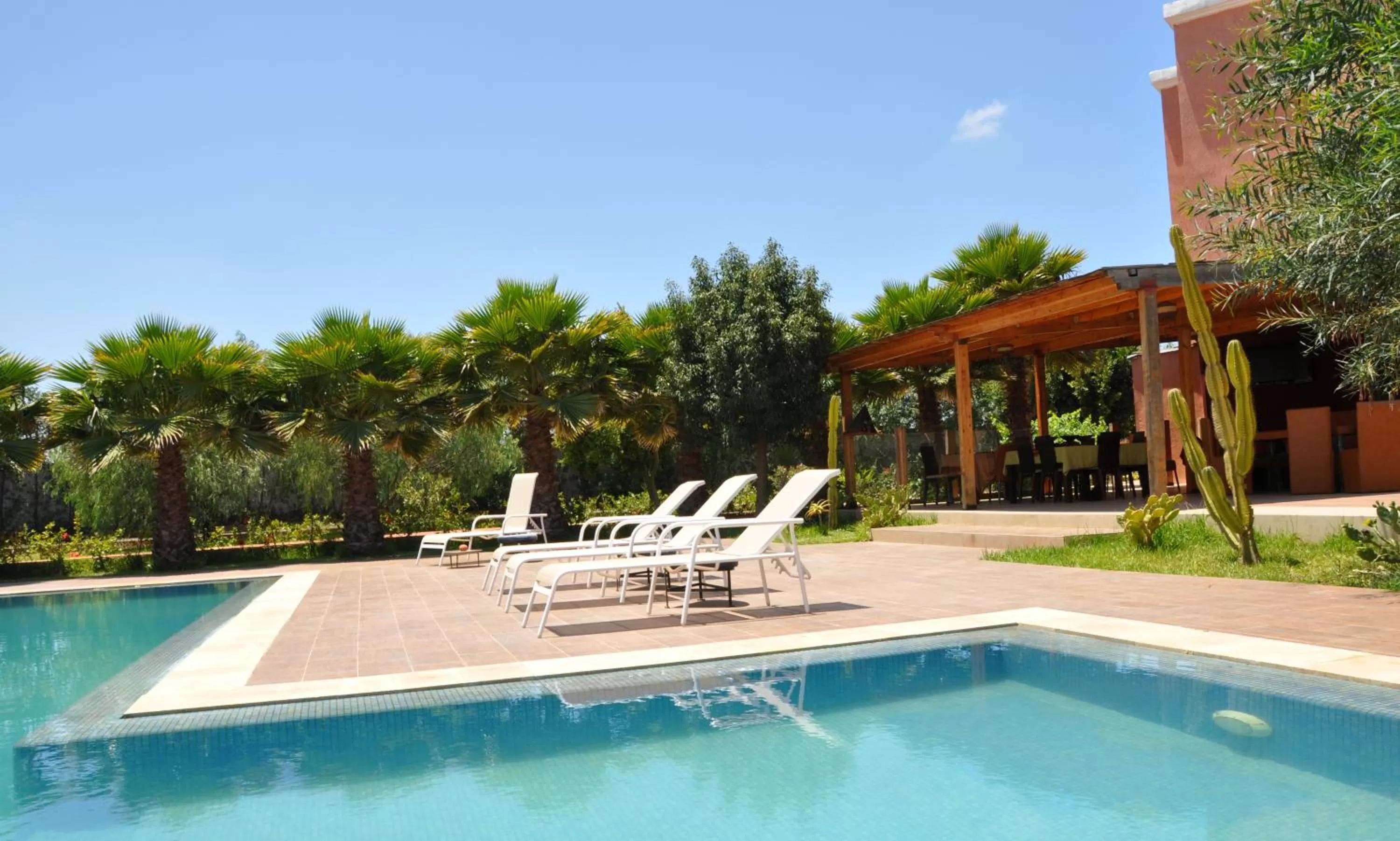 Property building in Riad Hamdani